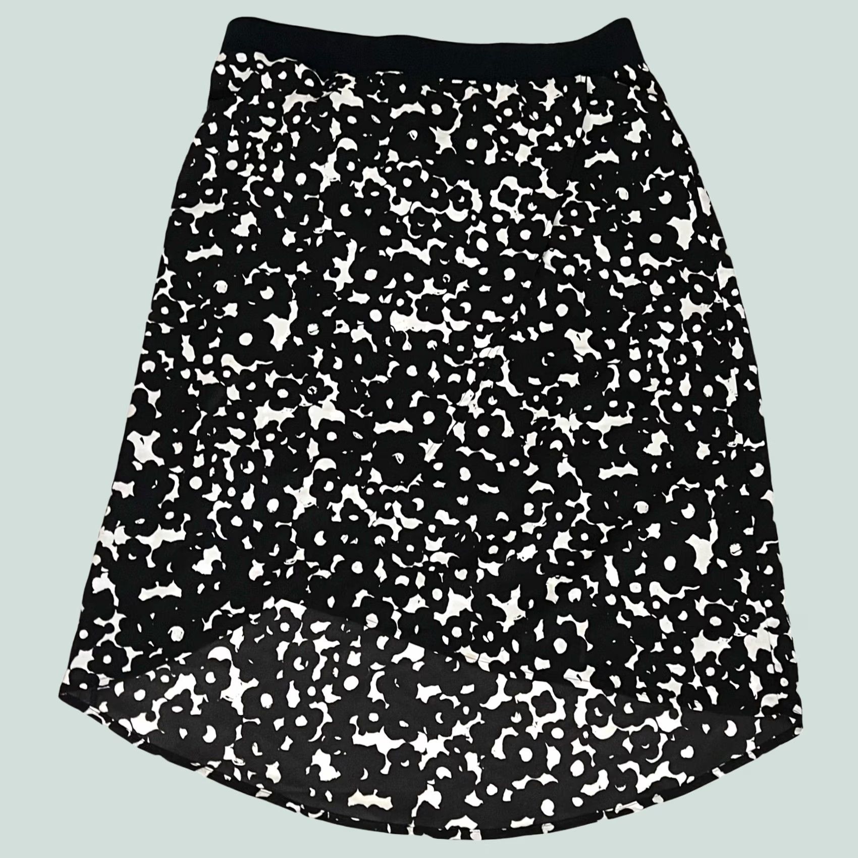 Vintage Cabi Dixon Reina Skirt Black White Floral High Low Hem Faux Wrap Pull-On M Women Knee Length Size 32" / US 10 / IT 46 - 1 Thumbnail