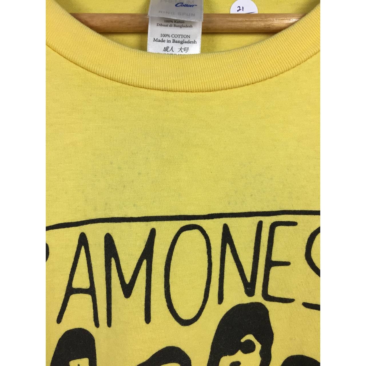 Band Tees × Vintage Ramones American Punk Rock Band Tee Size L Size US L / EU 52-54 / 3 - 4 Thumbnail
