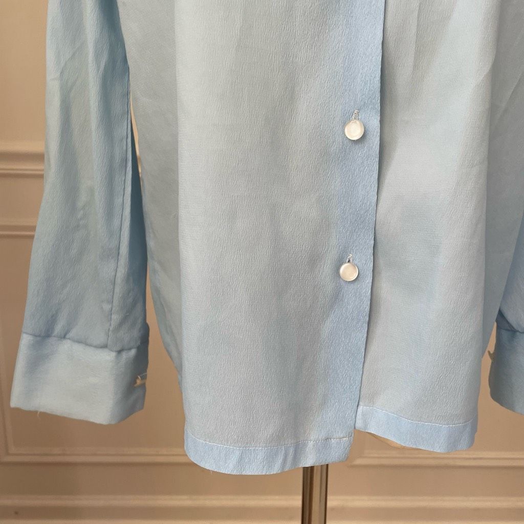 Vintage Vintage 70s Miss Holly Light Blue Textured Crepe Pointy Coll Size M / US 6-8 / IT 42-44 - 4 Thumbnail