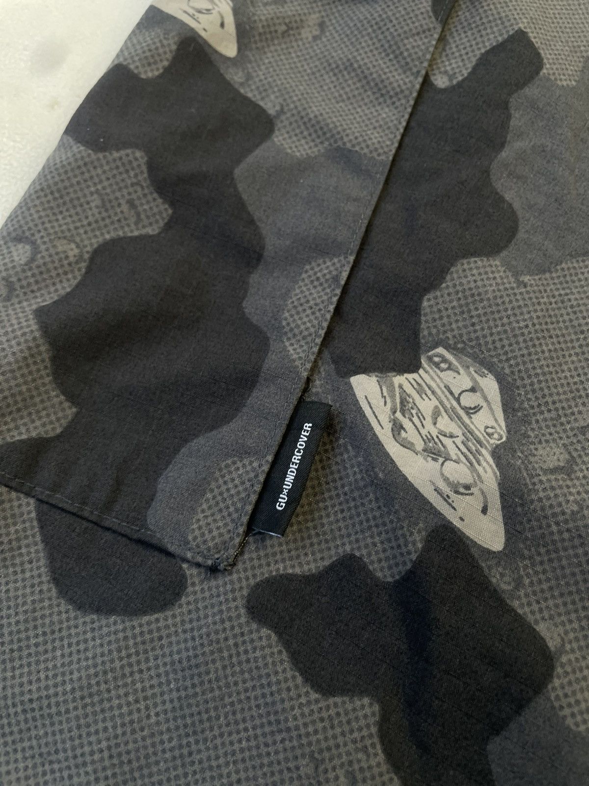 GU × Undercover GU X UNDERCOVER CAMMO UFO BALLON PANTS Size US 33 - 4 Thumbnail