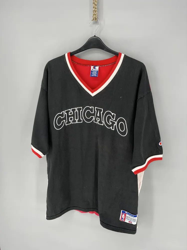 Champion Vintage 90s chempion Chicago Bulls t-Shirt Size US XL / EU 56 / 4 - 3 Thumbnail