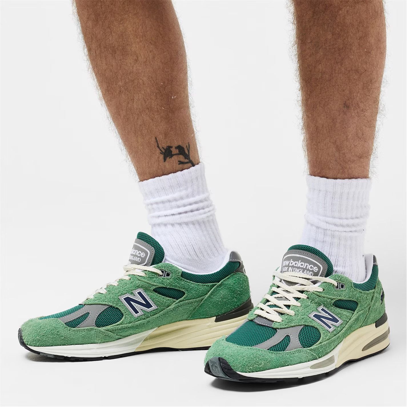 New Balance o1g2r1mq0426 991v2 Runners Sneakers in Green Size US 7.5 / EU 40-41 - 2 Thumbnail