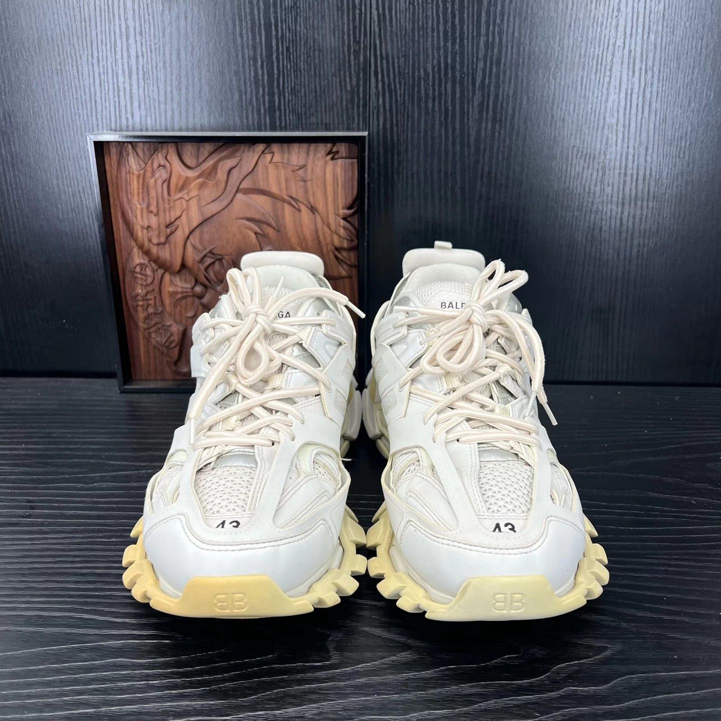 Balenciaga Balenciaga Track White 43 w/ sole oxidation Size US 10 / EU 43 - 8 Thumbnail