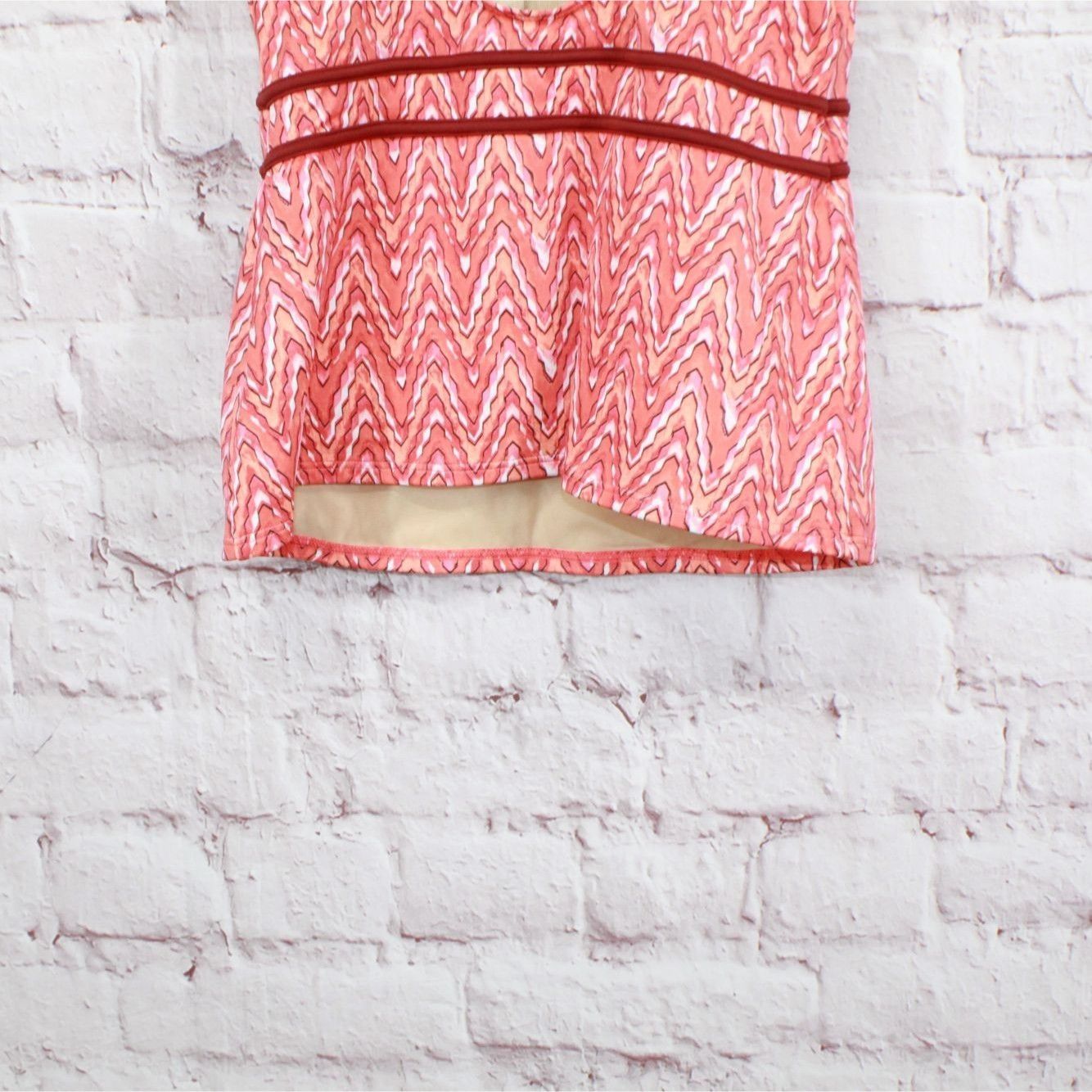 L.L. Bean LL Bean Tankini Swimsuit Top Lined Cups Print Size 4 Size S / US 4 / IT 40 - 5 Thumbnail
