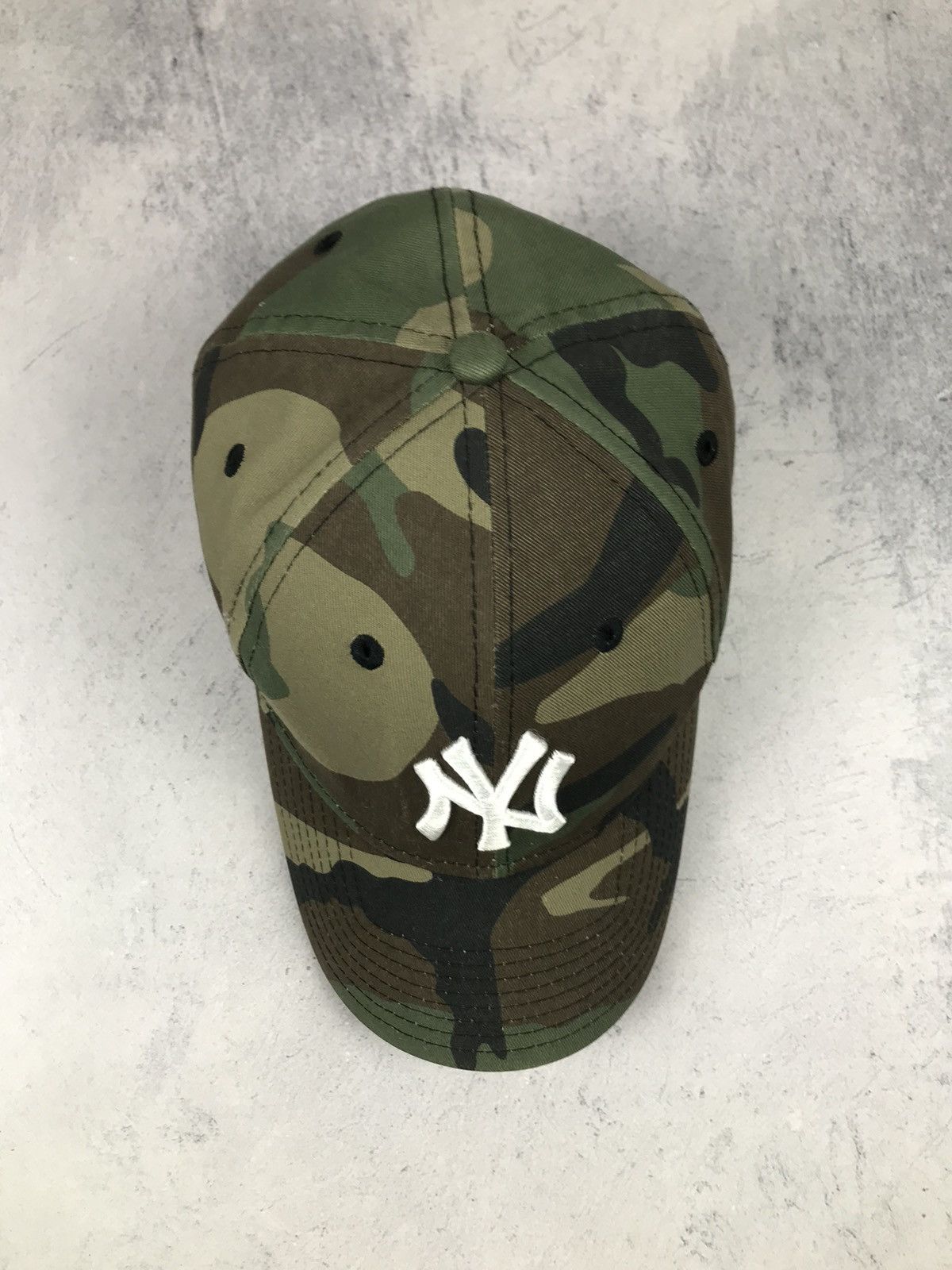 New Era × New York Yankees New York Yankees New Era Military Cap Size ONE SIZE - 5 Thumbnail