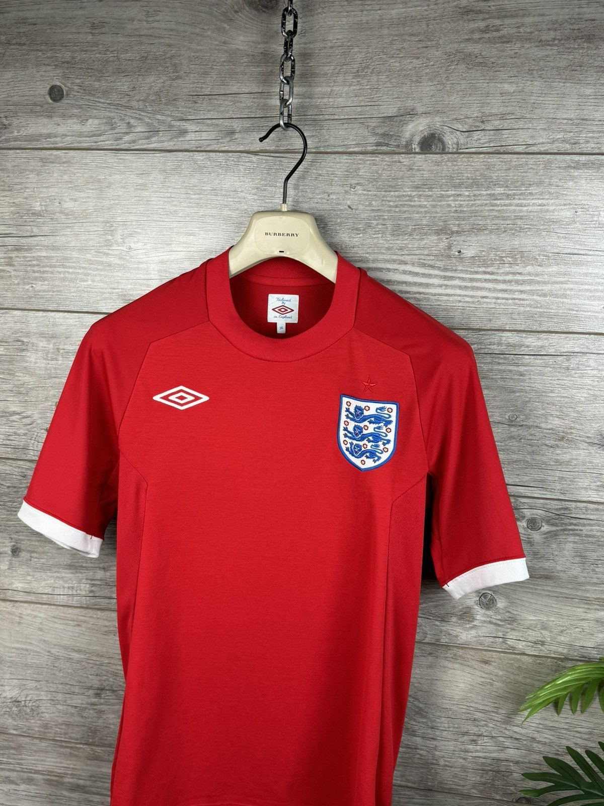Umbro Umbro soccer jersey England 🏴󠁧󠁢󠁥󠁮󠁧󠁿 size s-m Size US S / EU 44-46 / 1 - 11 Thumbnail