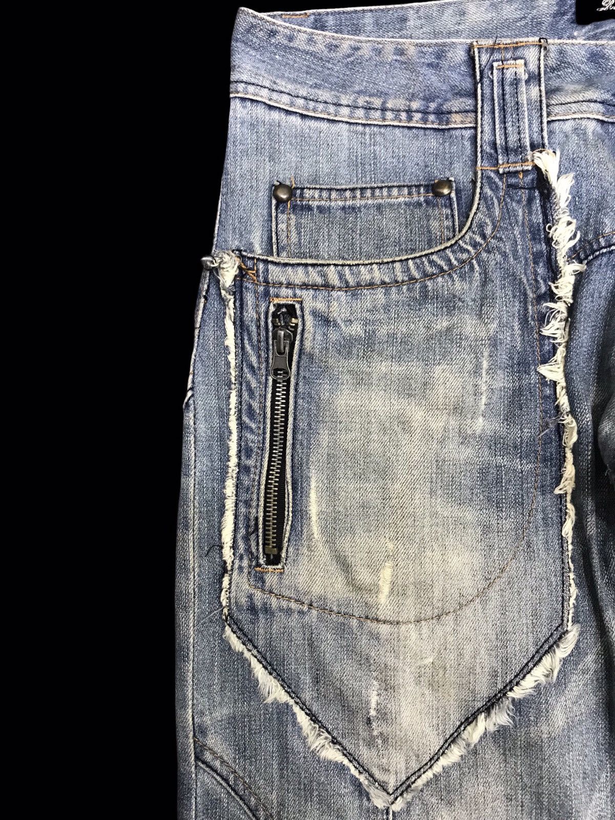 Japanese Brand 💥AVANT GARDE💥Root Three Unfinished Edge Style Denim F341 Size US 33 - 11 Thumbnail