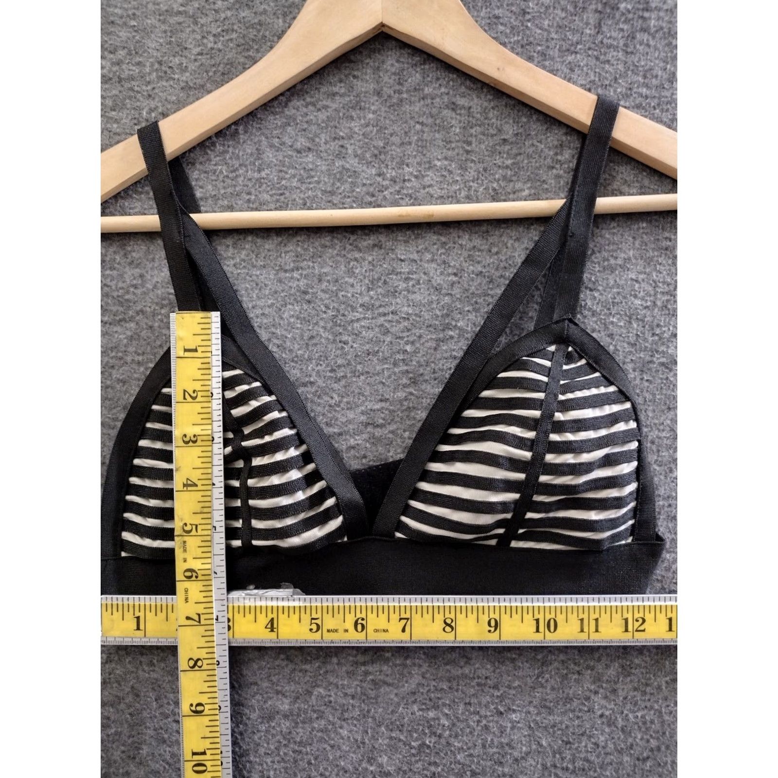 Vintage codigo Women's Bralette Black Striped Padded Inter White Bra Size L Size ONE SIZE - 4 Thumbnail