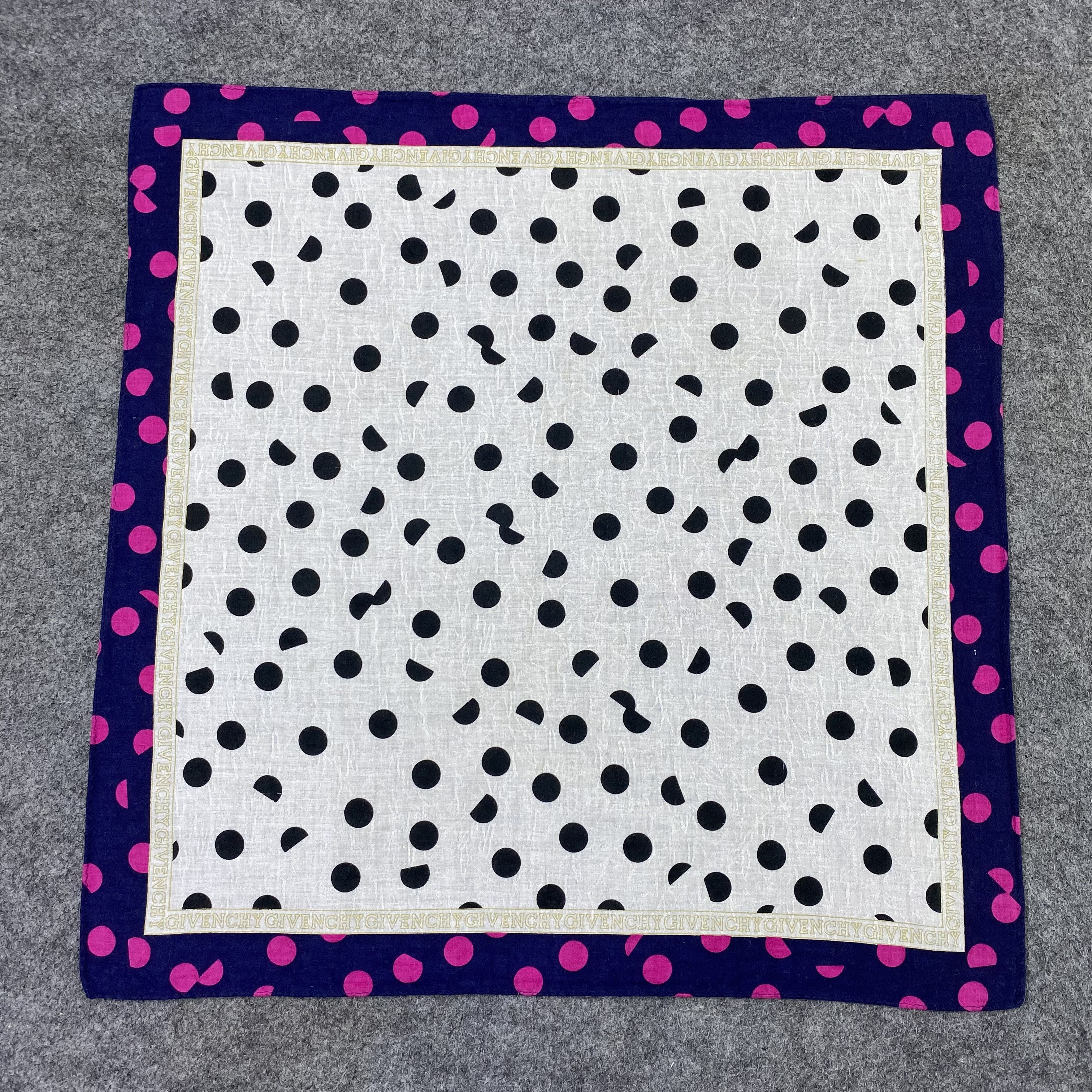 Givenchy Givenchy Handkerchief / Bandana / Neckerchief-B2091 Size ONE SIZE - 3 Thumbnail