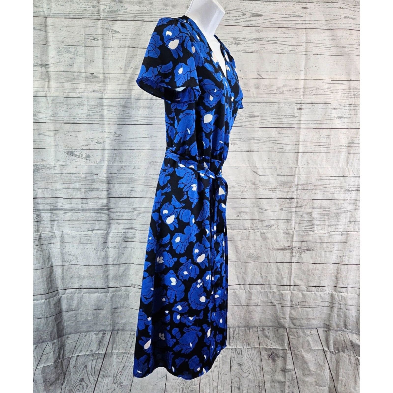VINTAGE Banana Republic Womens Wrap Dress Sz Small Blue White Floral Short  Sleeve