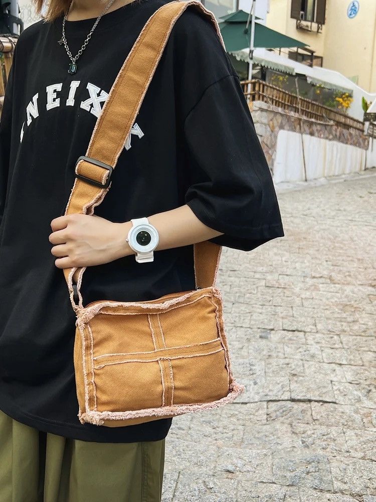 Vintage Canvas Shoulder Bag Size ONE SIZE - 1 Thumbnail