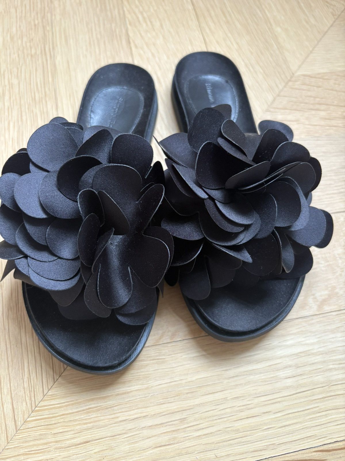 Simone Rocha SIMONE ROCHA BLACK 3D FLOWER SLIDES WOMENS 39 Size US 9 / IT 39 - 5 Thumbnail