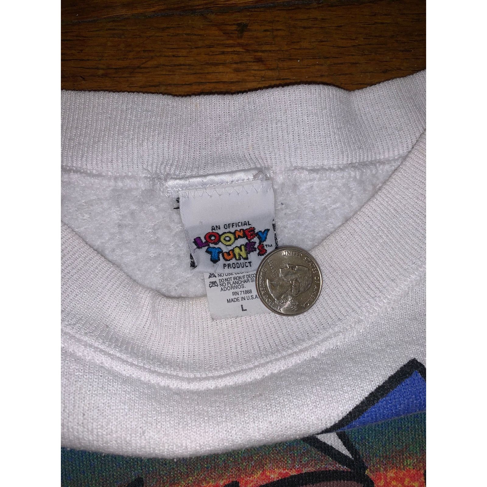 Vintage Vintage Looney Tunes Taz Sweater White L/M Size US L / EU 52-54 / 3 - 8 Thumbnail