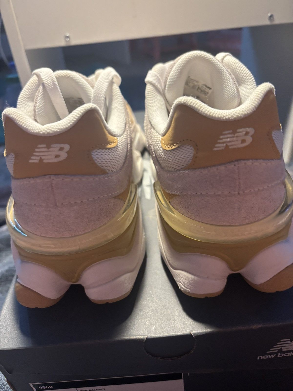 New Balance New Balance White Brown burn Size US 6.5 / EU 39-40 - 9 Thumbnail