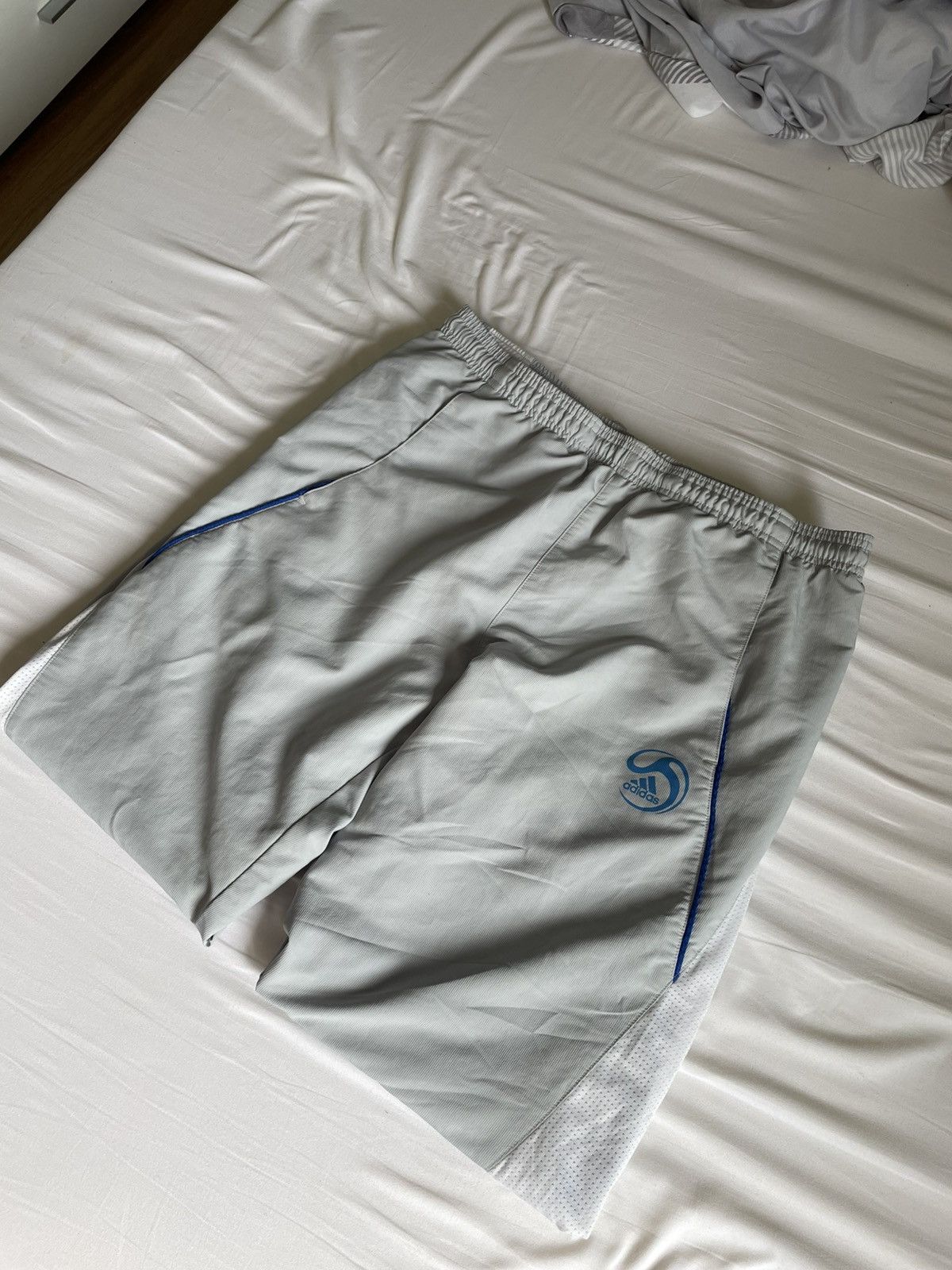 Adidas adidas vintage nylon pants Size US 34 / EU 50 - 2 Thumbnail