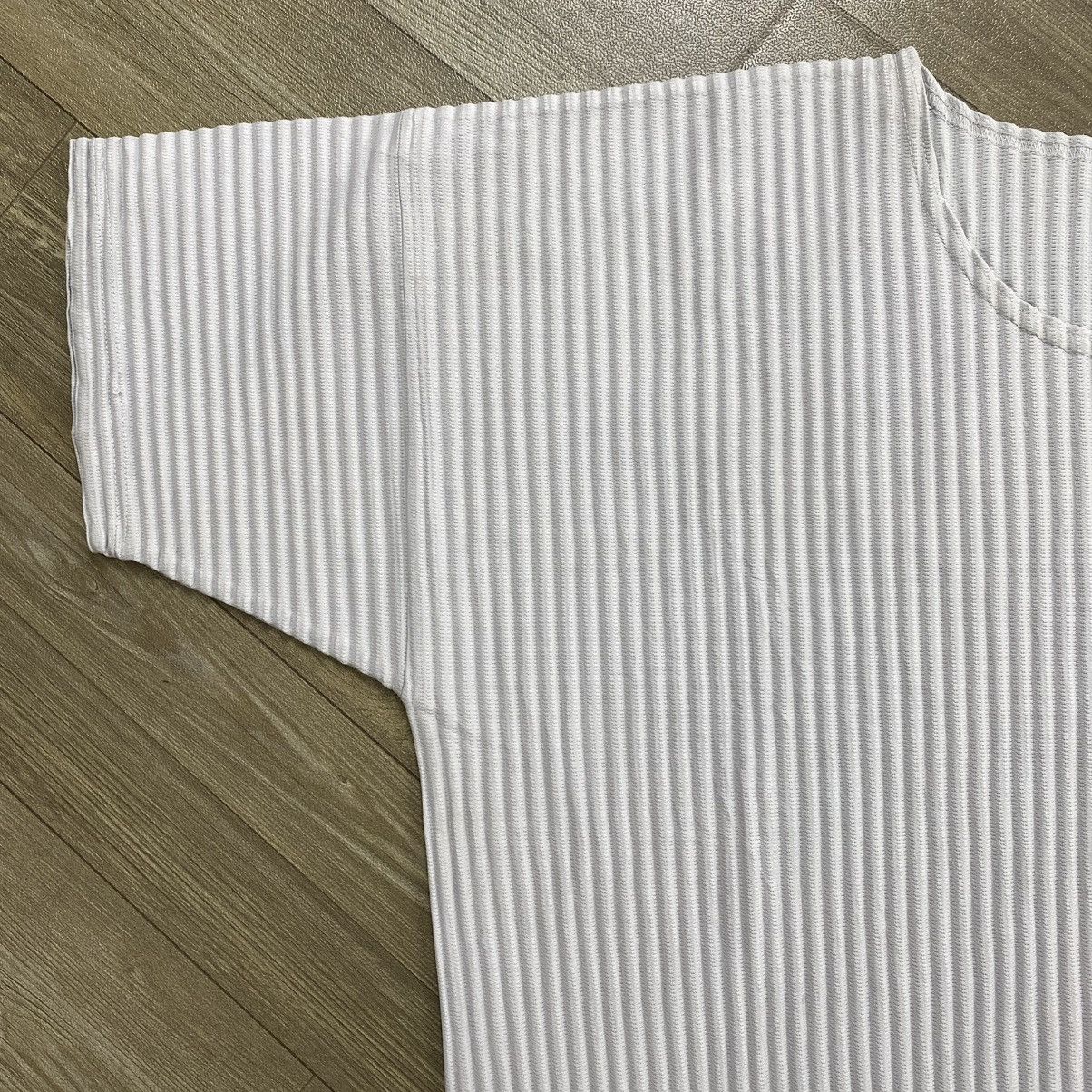 Homme Plisse Issey Miyake Homme Plisse Issey Miyake Pleated Tee Size US M / EU 48-50 / 2 - 4 Thumbnail