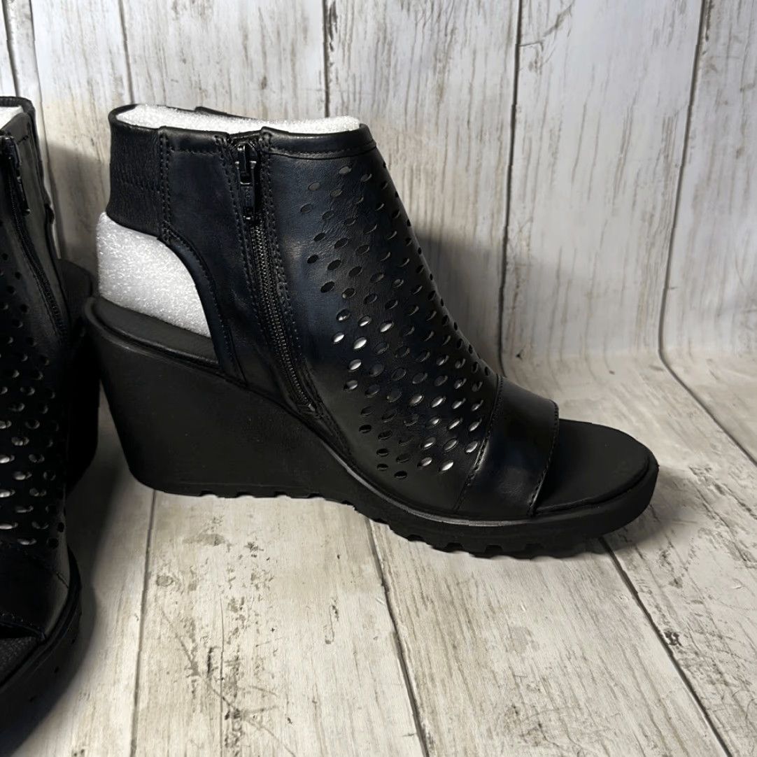 Ecco Ecco Freja Black Wedge Sandal Open Toe Zip Women's 7 Leather Size US 7 / IT 37 - 3 Thumbnail
