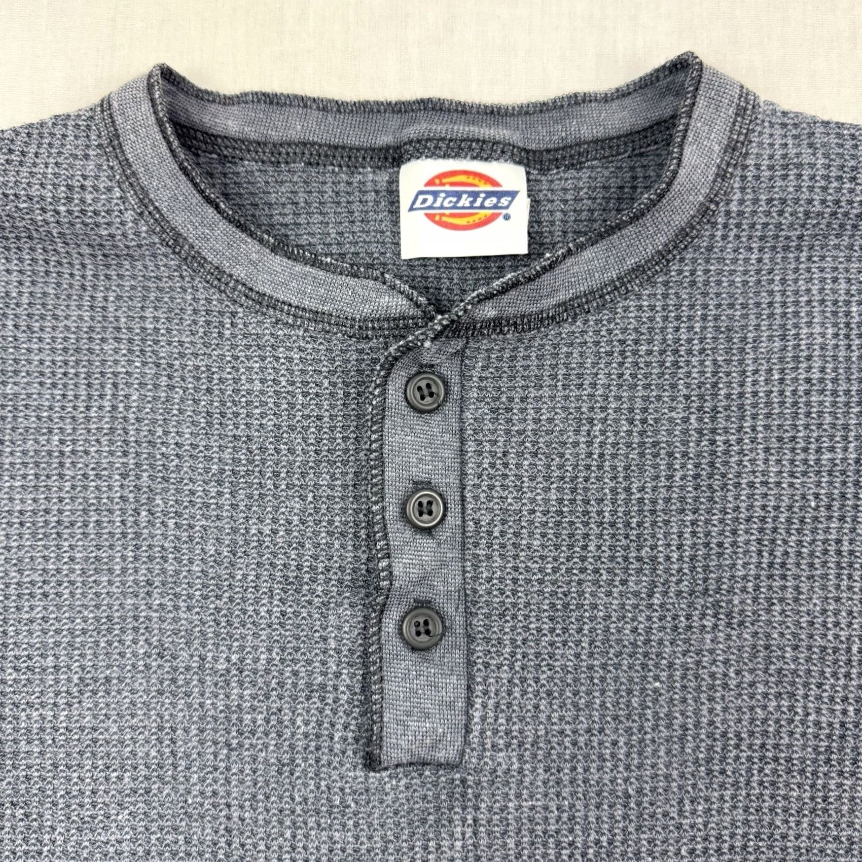 Dickies VINTAGE Dickies Thermal Henley Shirt Mens XL Gray Hipster Grunge USA 90s Shirt Size US XL / EU 56 / 4 - 3 Thumbnail