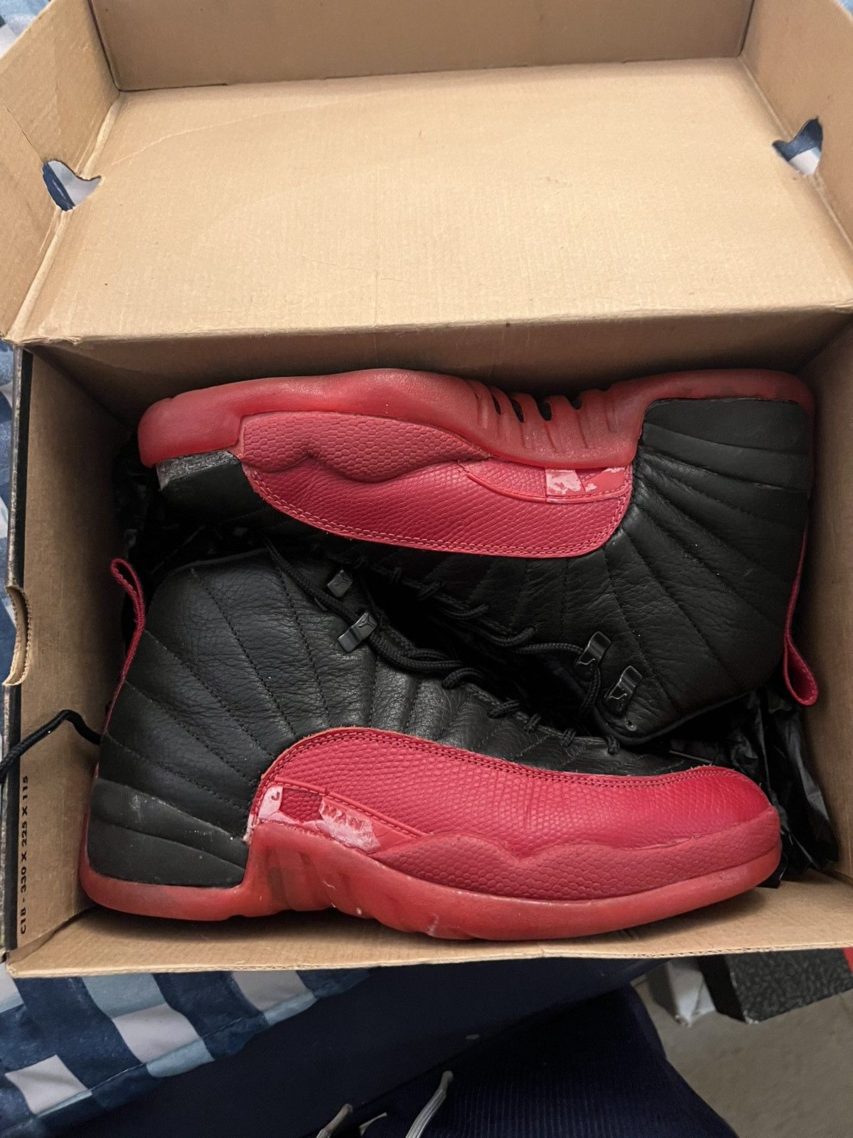 Jordan Brand Jordan 12 flu game Size US 9 / EU 42 - 1 Thumbnail