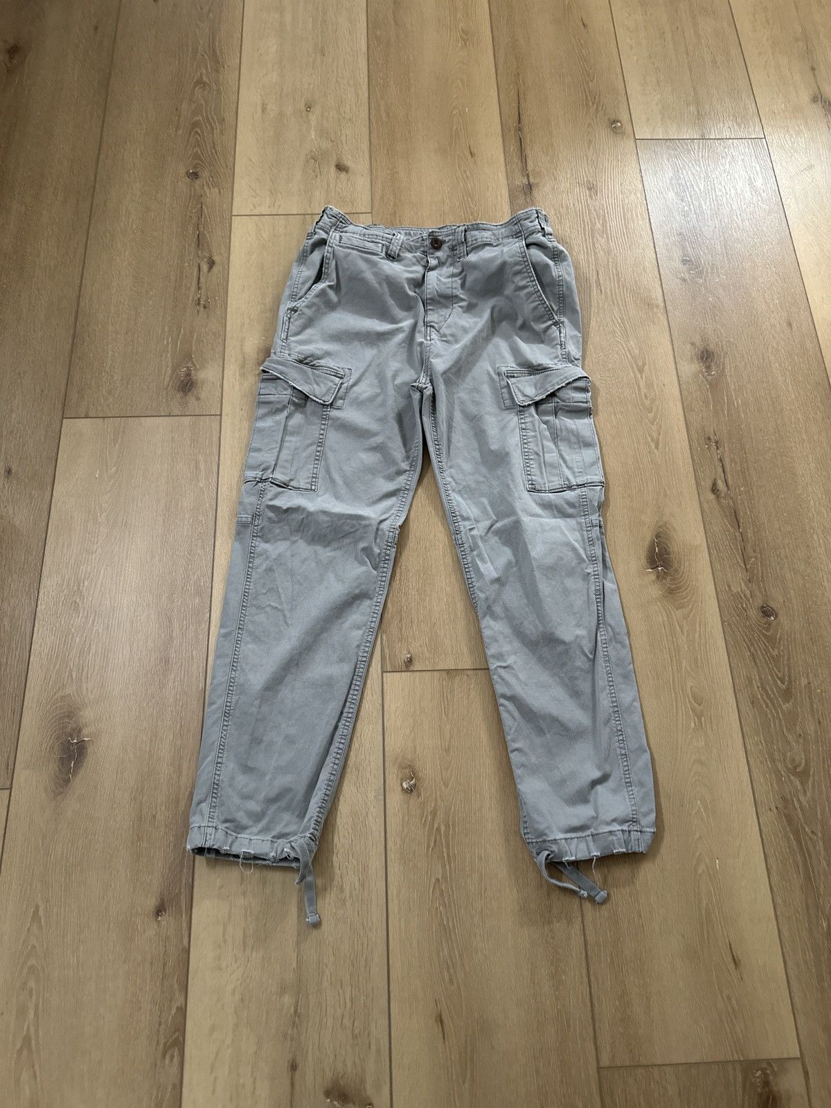 American Eagle Outfitters 32x32 Baggy Cargo pants Size US 32 / EU 48 - 1 Thumbnail