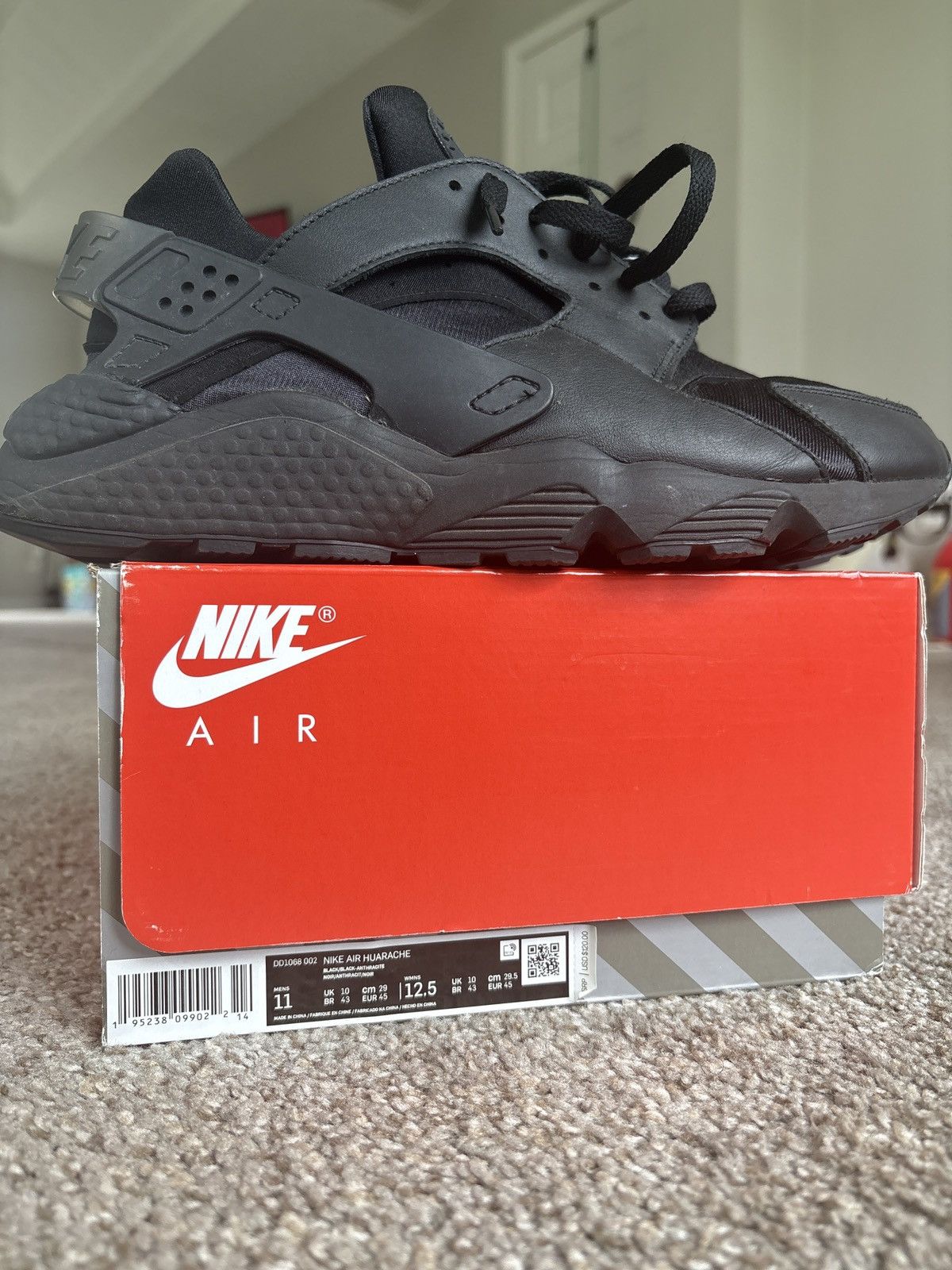 Nike Nike air HUARACHE Size US 11 / EU 44 - 6 Thumbnail