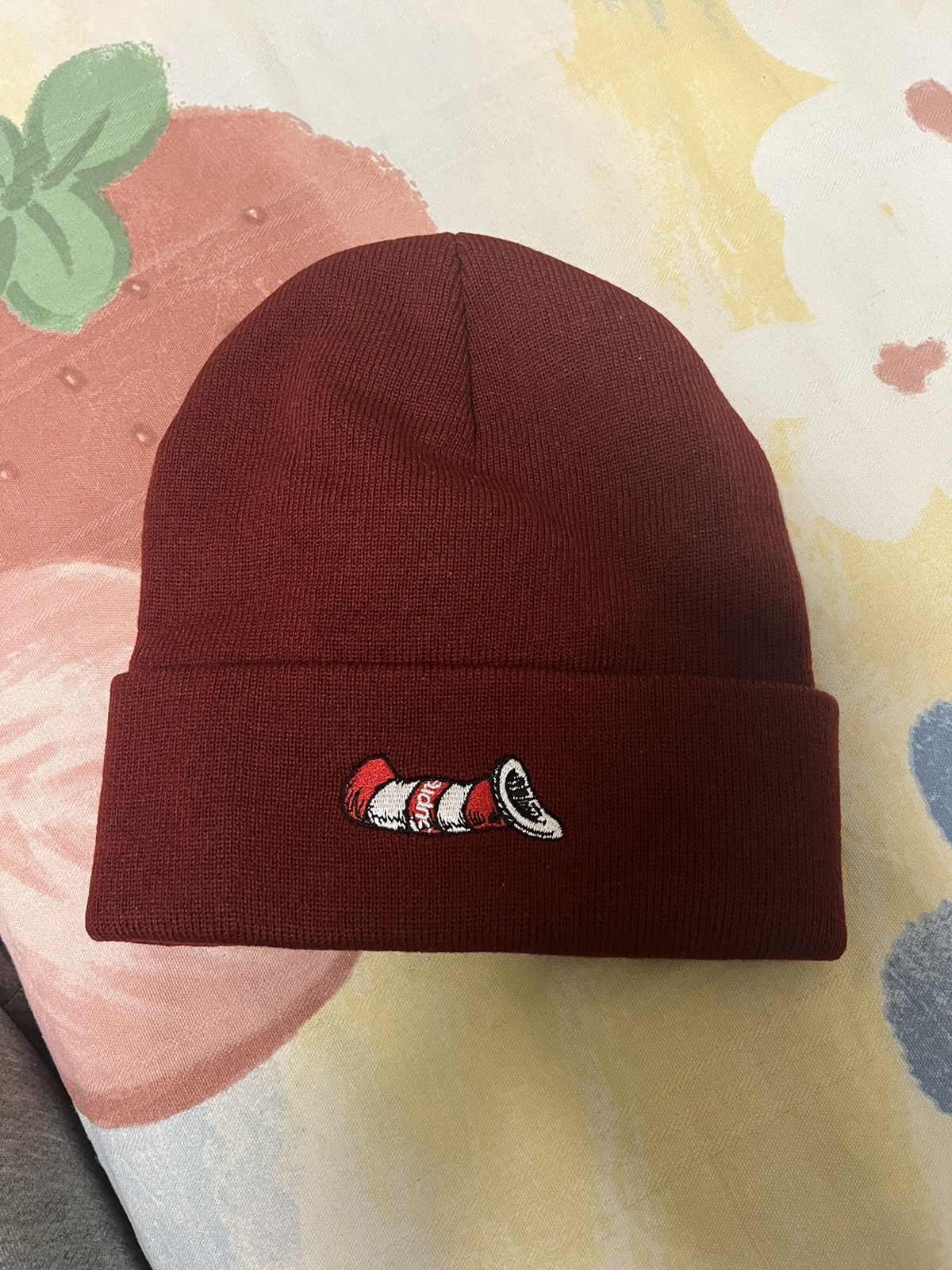 Cat in the hat supreme beanie online