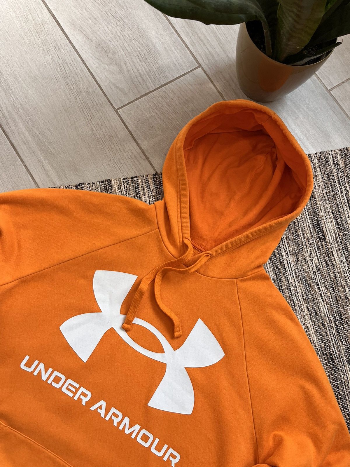 Under Armour Under Armour hoodie orange sportswear big logo Size US L / EU 52-54 / 3 - 3 Thumbnail