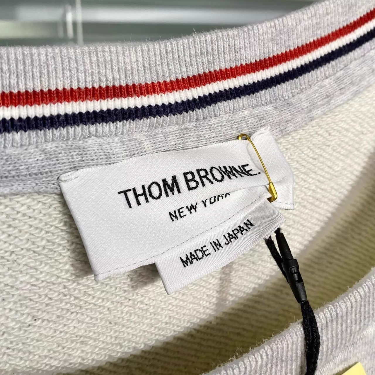 Thom Browne THOM BROWNE Gray Knit Logo Crewneck Sweatshirt 4 Size US XL / EU 56 / 4 - 3 Thumbnail