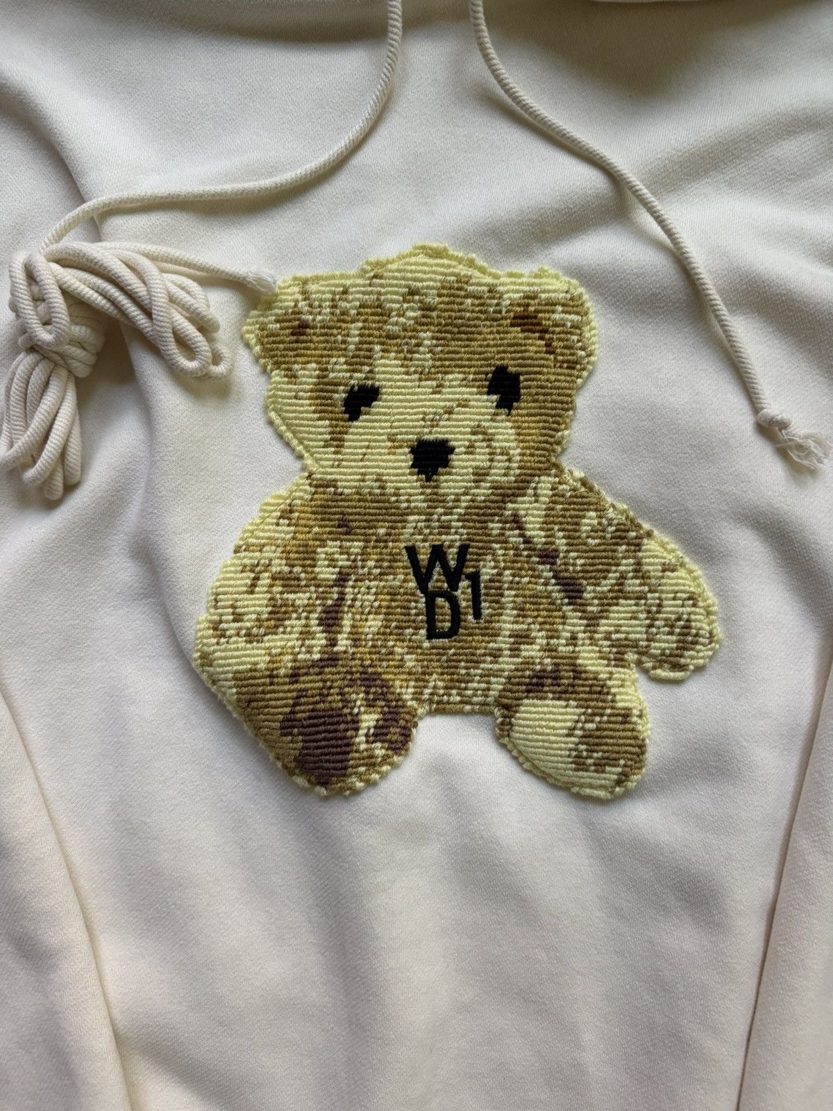 WE11DONE WE11 DONE Ivory Embroidered Teddy Bear Hoodie Size US M / EU 48-50 / 2 - 2 Thumbnail