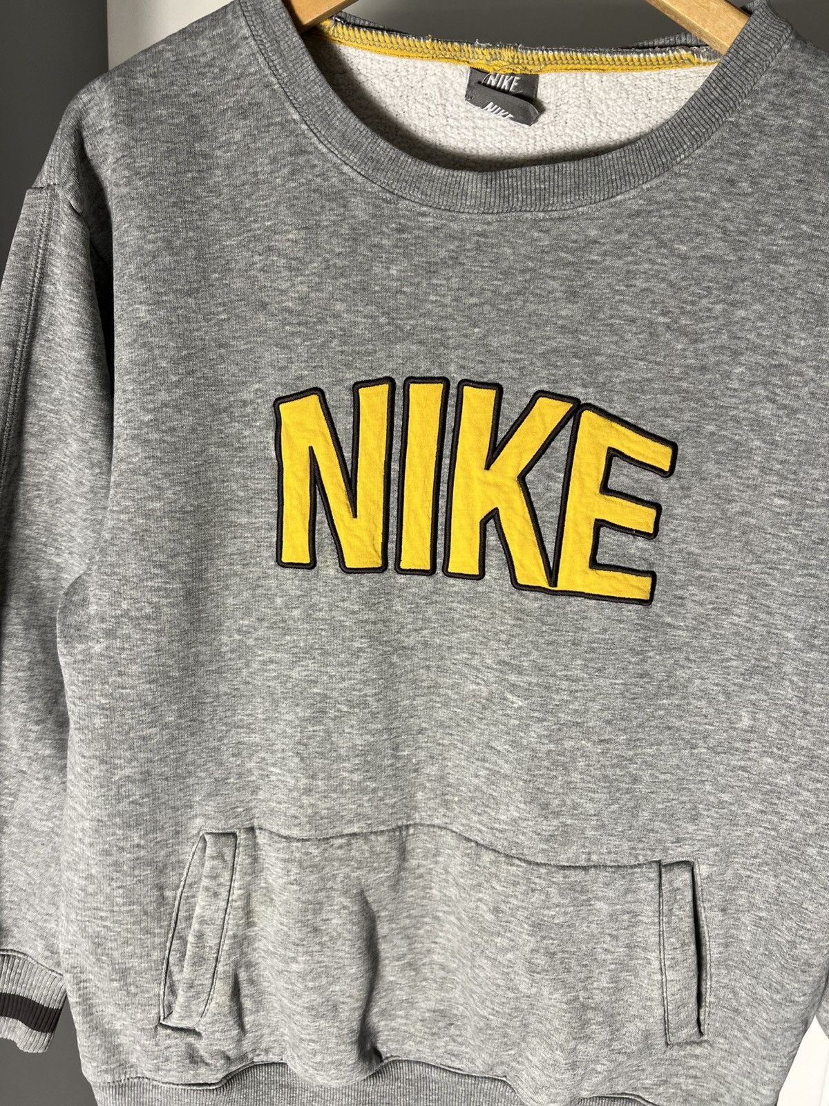 Nike VINTAGE NIKE BIG LOGO SWEATSHIRT DRILL SWOOSH RETRO Y2K 90s Size US XS / EU 42 / 0 - 7 Thumbnail
