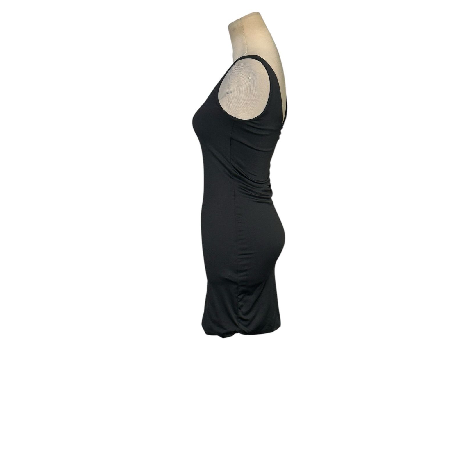 Forever 21 Forever 21 black v neck mini cocktail dress size Small Size S / US 4 / IT 40 - 6 Thumbnail