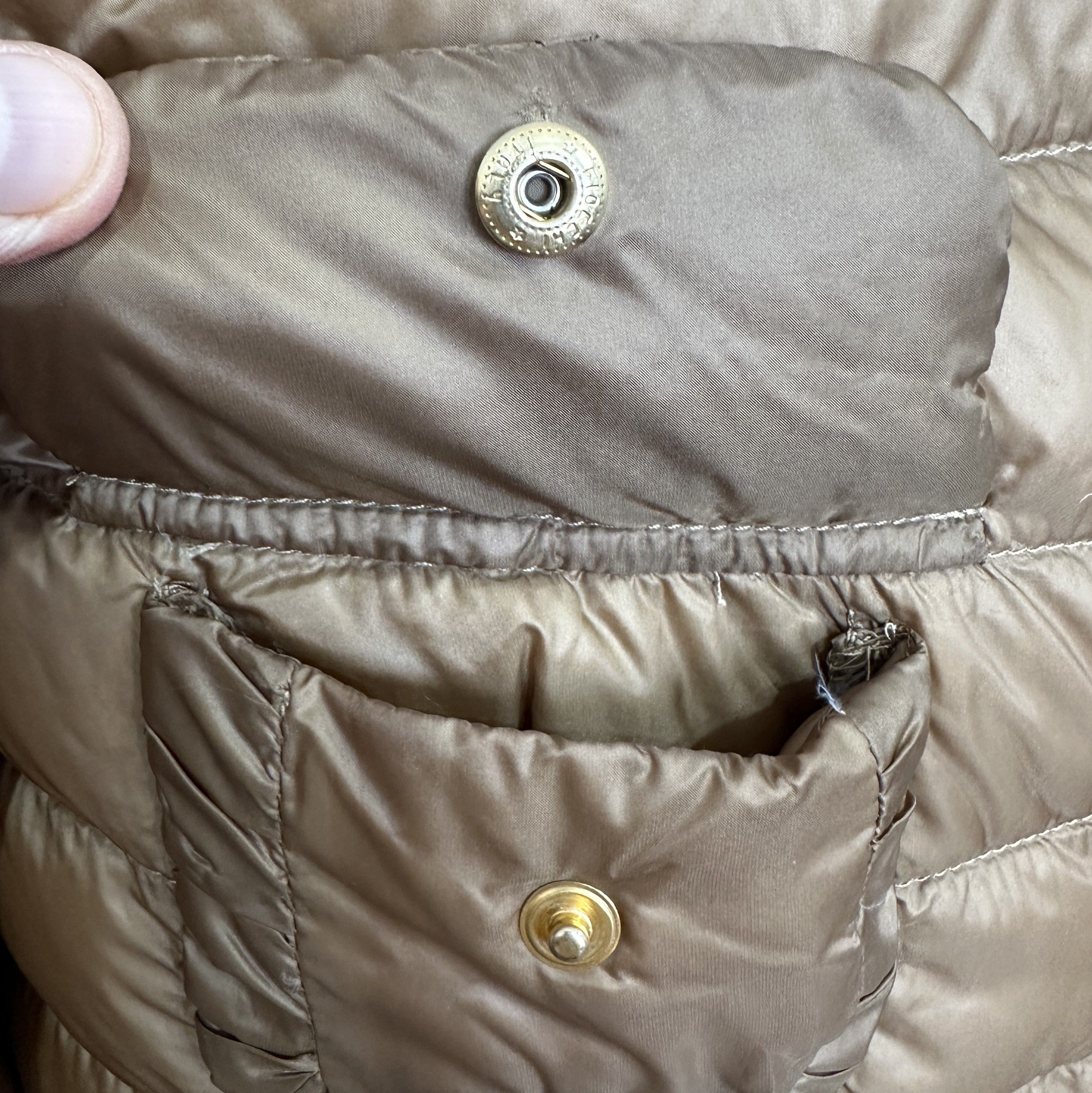Moncler MONCLER Eden Light Down Jacket Size2 XS-S Beige Luxury Brand Size S / US 4 / IT 40 - 8 Thumbnail