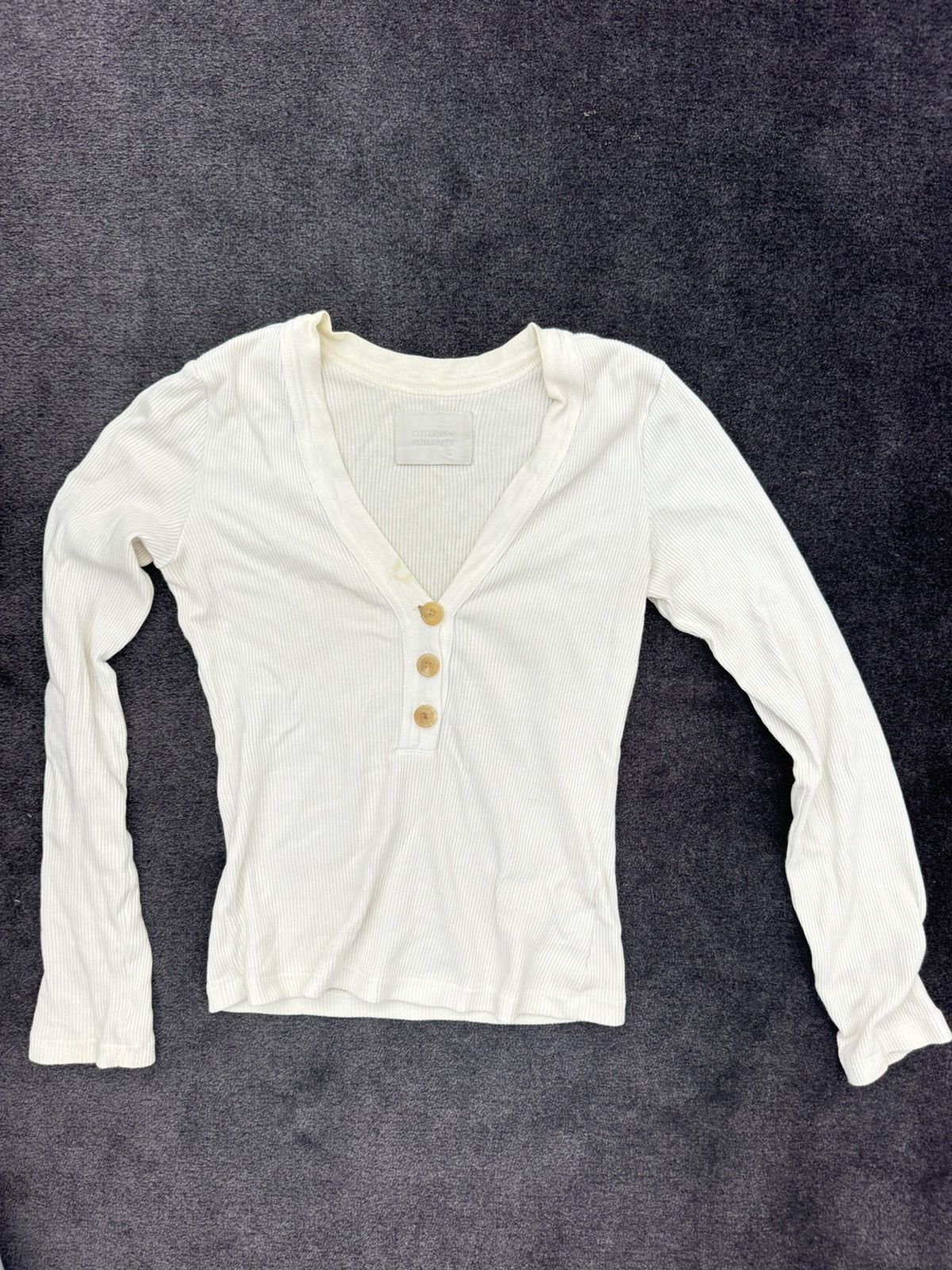 Citizens Of Humanity Scarlett Rib Henley in Birch Size XS / US 0-2 / IT 36-38 - 3 Thumbnail