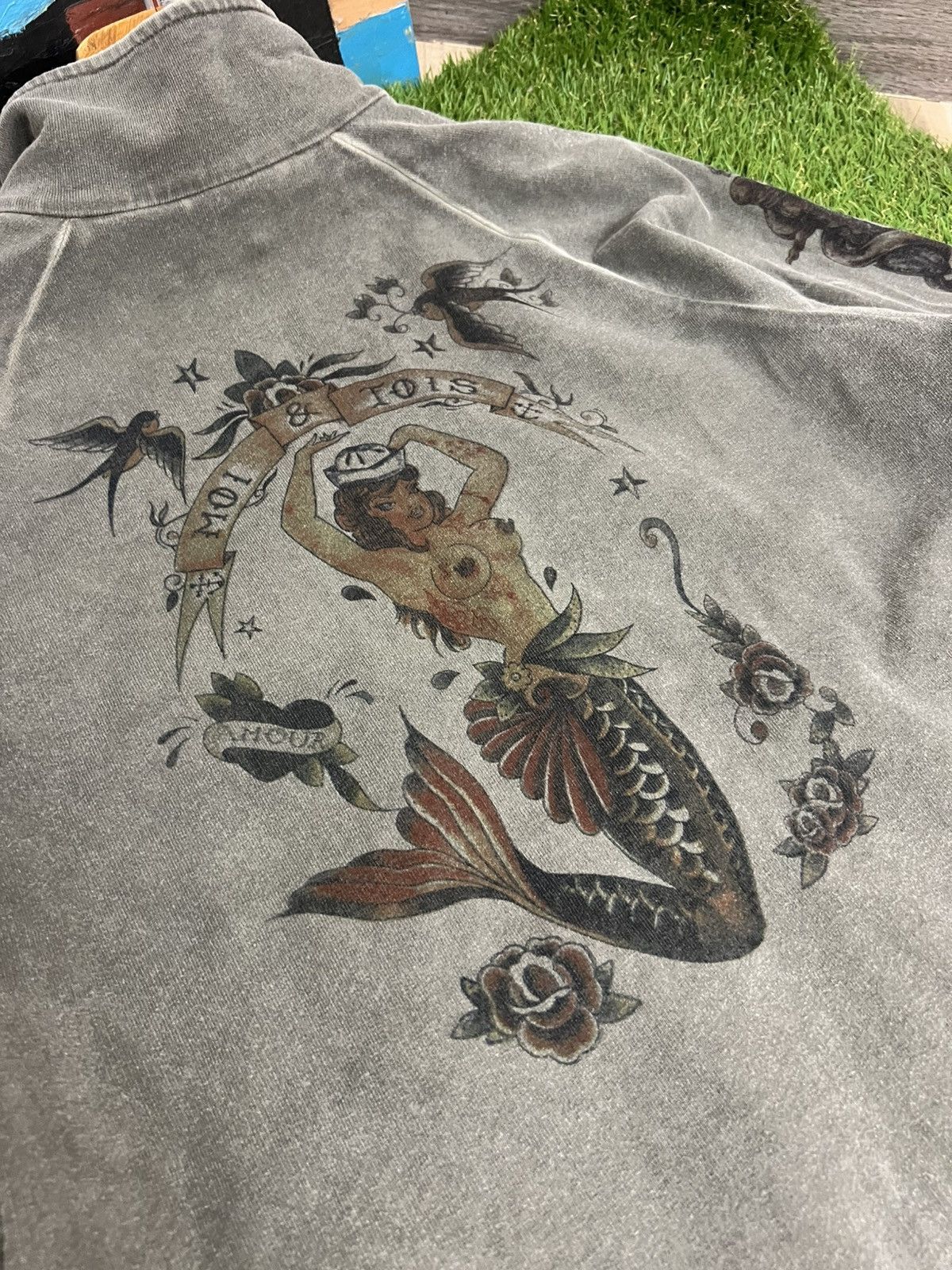 Hugo Boss × Vintage Hugo Boss Y2K Girl Graphic Long Sleeve Zip Sweatshirt Size US L / EU 52-54 / 3 - 6 Thumbnail