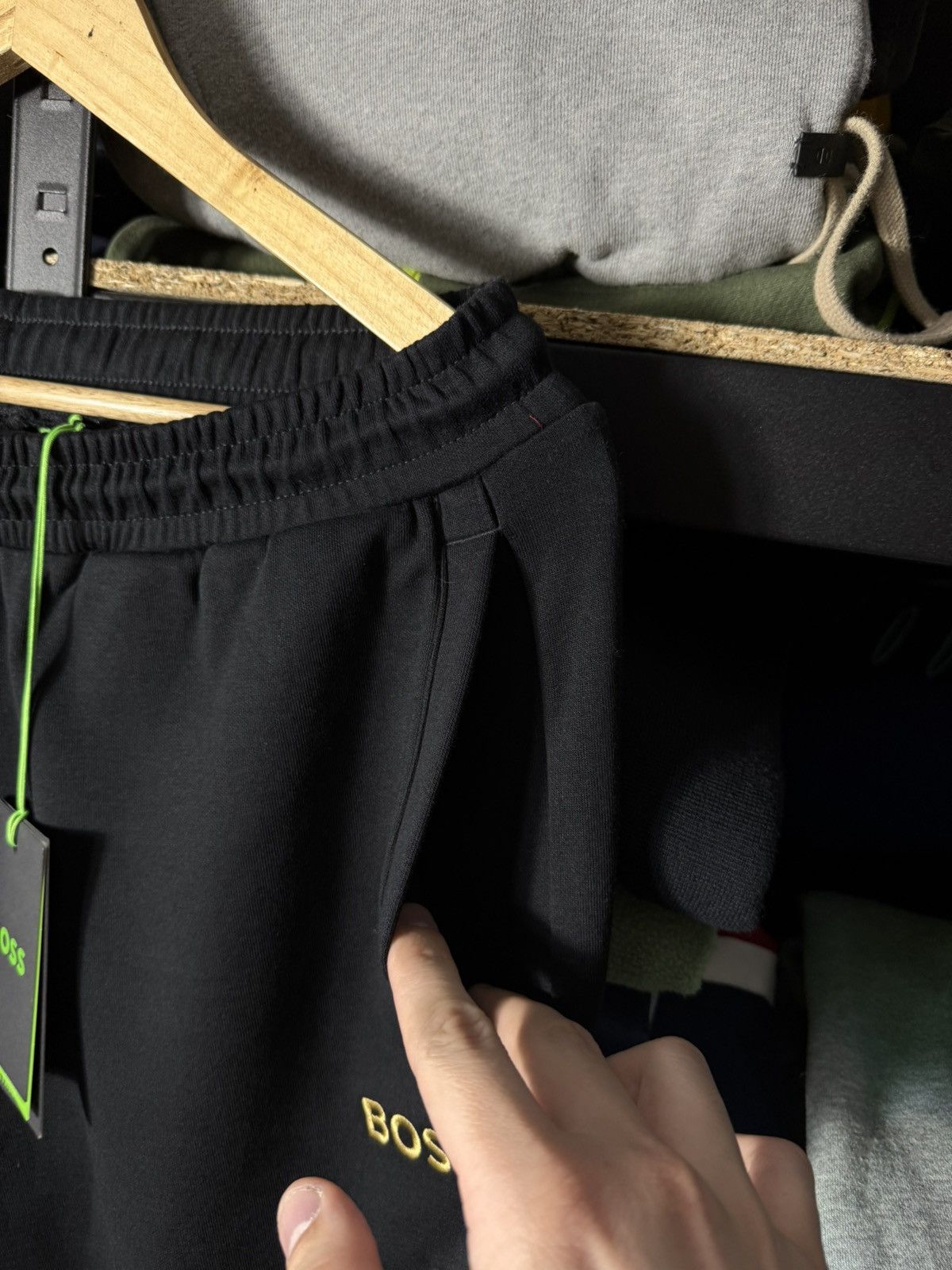 Hugo Boss NWT Hugo Boss Athleisure Joggers Mens M Black Sweatpants Size US 32 / EU 48 - 5 Thumbnail