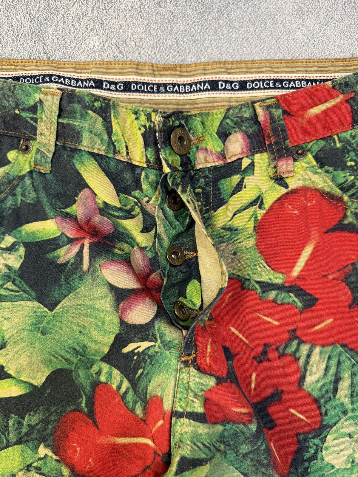 Dolce & Gabbana Dolce and Gabbana - SS ‘03- Full Print Floral Pants Size US 33 - 8 Thumbnail
