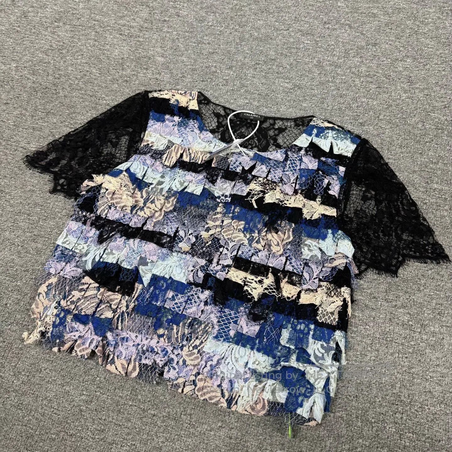Chanel Chanel Colorful Petal Lace Short. Size M / US 6-8 / IT 42-44 - 2 Thumbnail