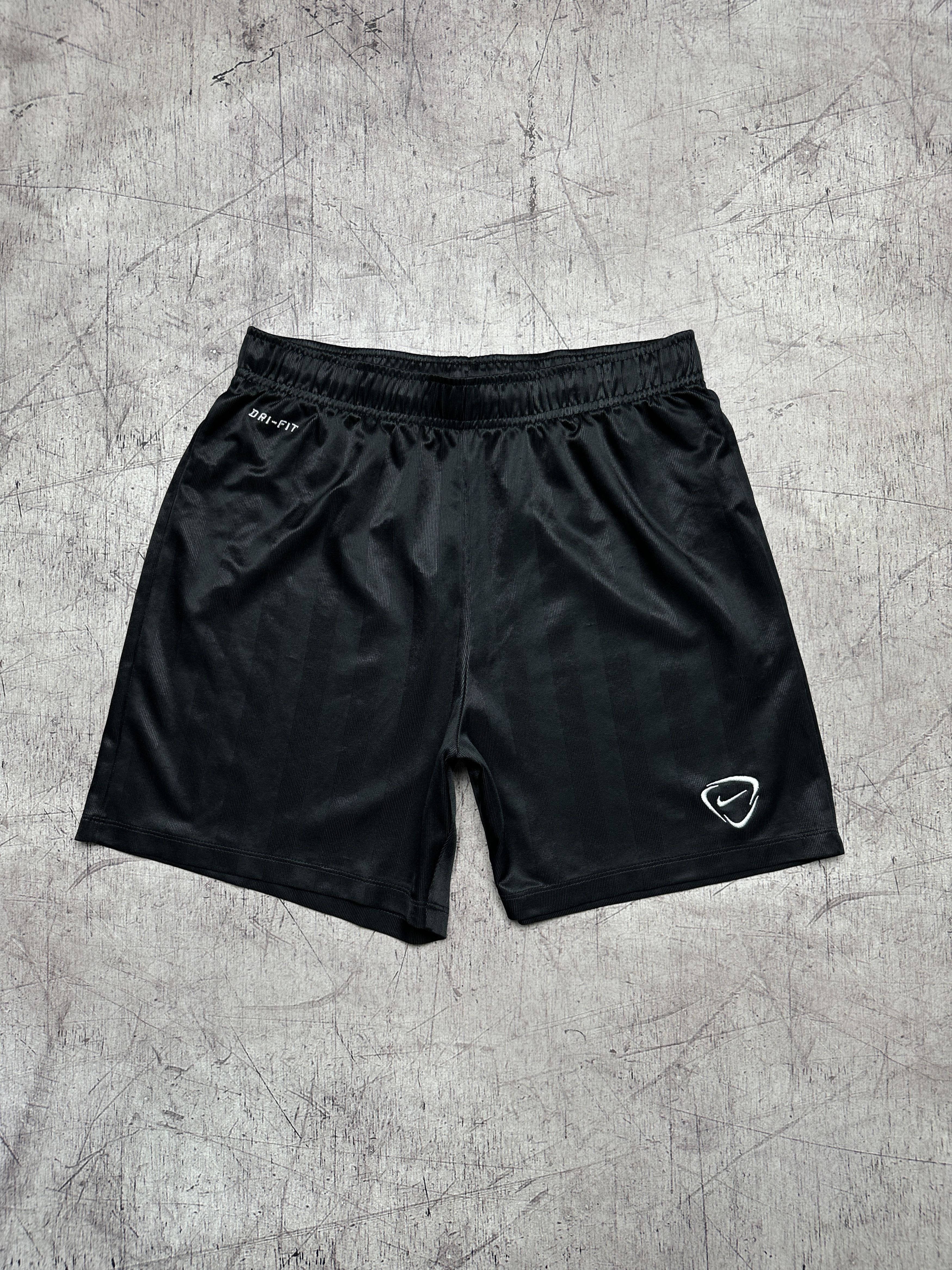 Nike Nike Dri Fit Vintage Mens Shorts Size US 30 / EU 46 - 1 Thumbnail