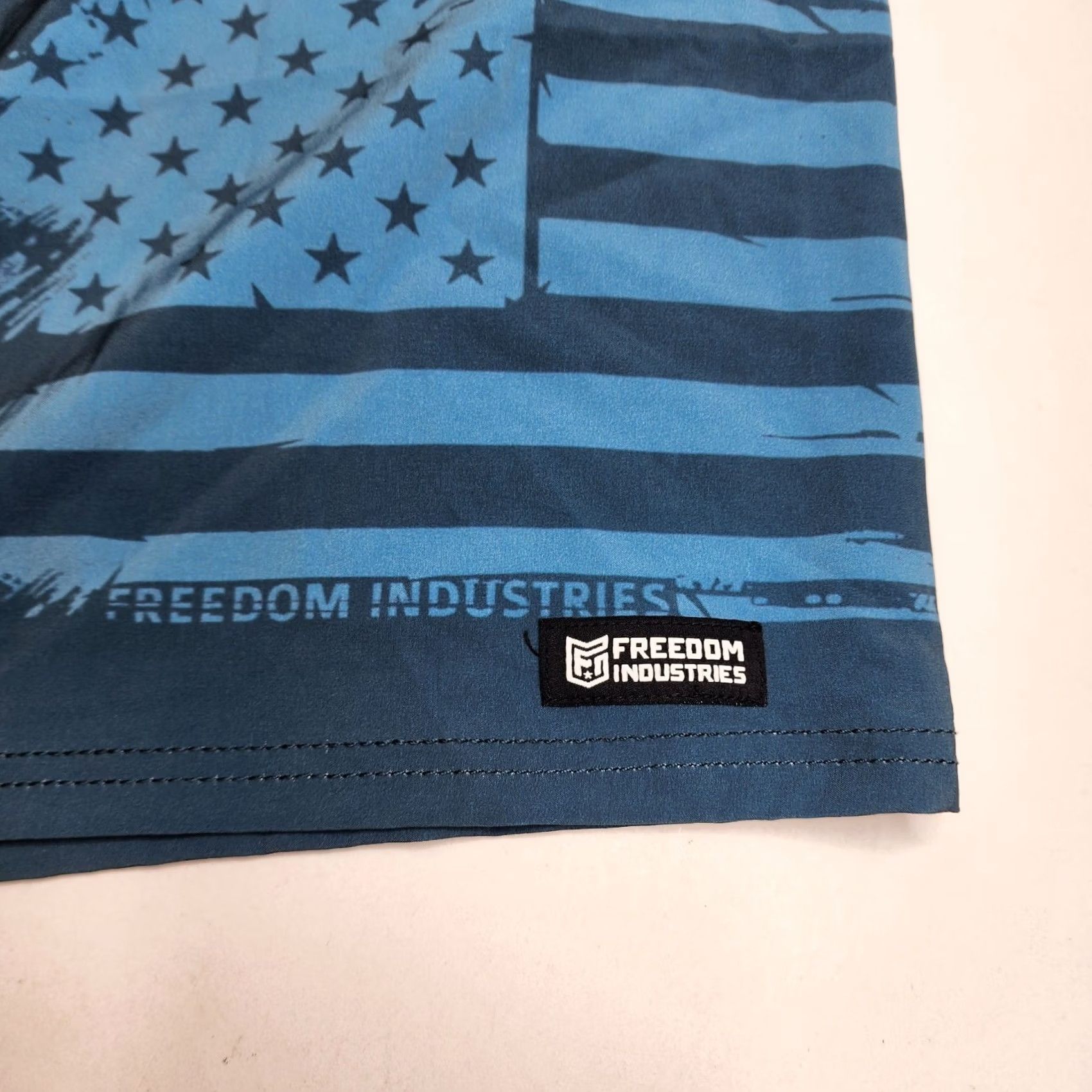 Industrie Freedom Industries Mens Adapt + Hybrid Short B.Steel Halftone Size 3XL Regular Activewear Size US 39 - 5 Thumbnail