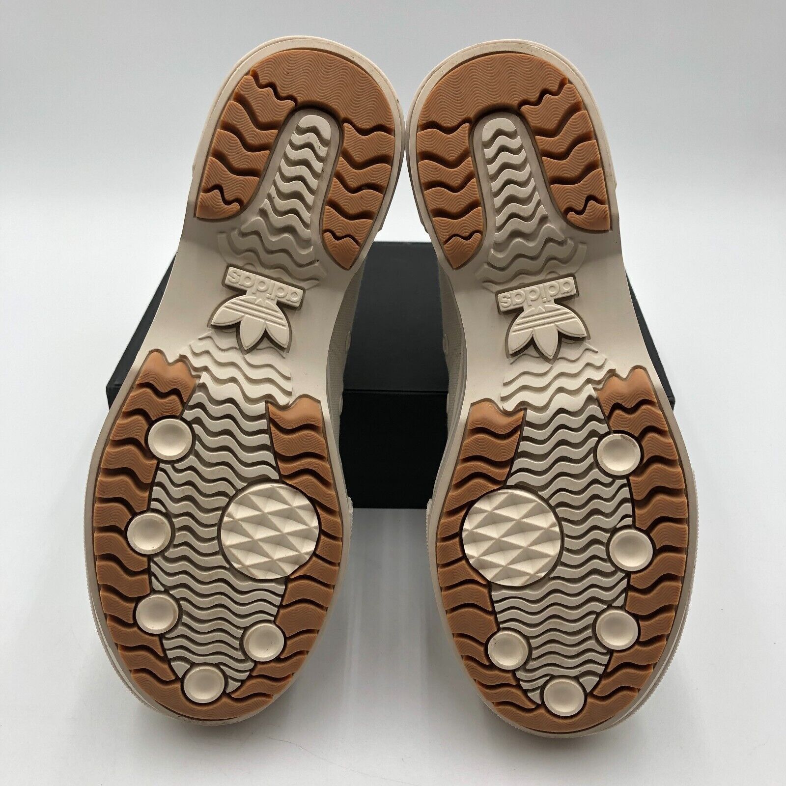 Adidas Adidas Nizza Trek Sneakers Women’s Size 7 Beige Canvas Size US 7 / IT 37 - 10 Thumbnail