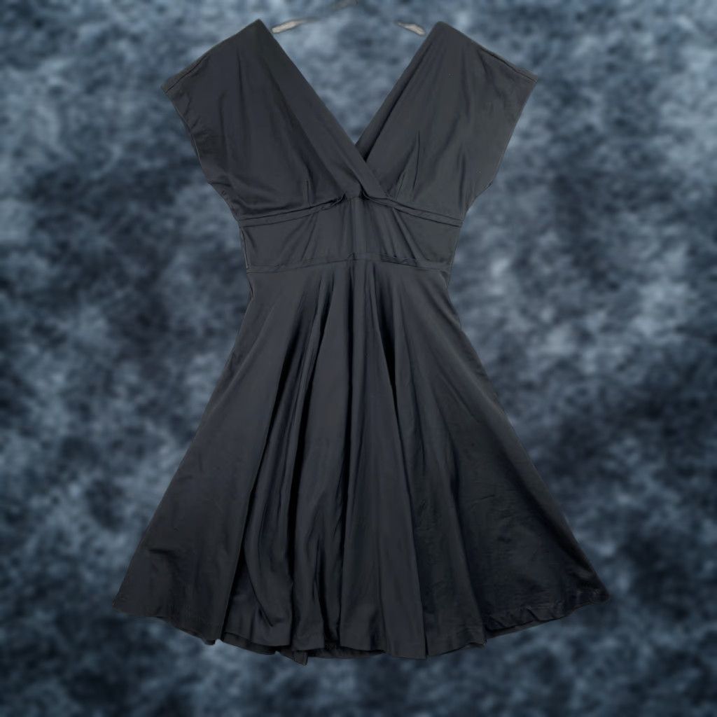 Etro Retrospec'd Dress Sz 10 Black Deep V Stretch Fit & Flare Retro Pinup Vintage Dress Size L / US 10 / IT 46 - 1 Thumbnail