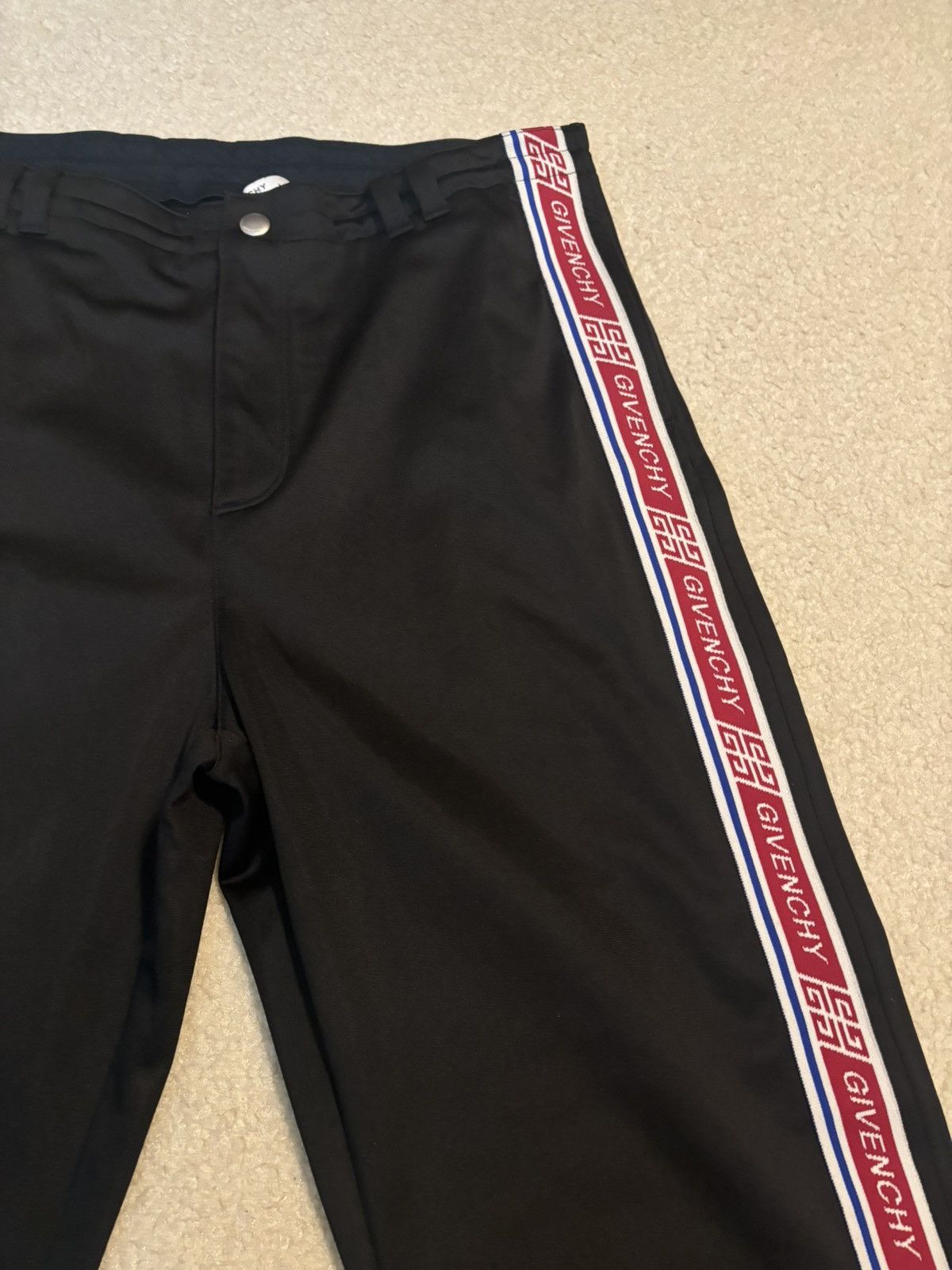 Givenchy Givenchy Repeating Logo Tape Track Sweatpants Black Size US 40 / EU 56 - 2 Thumbnail