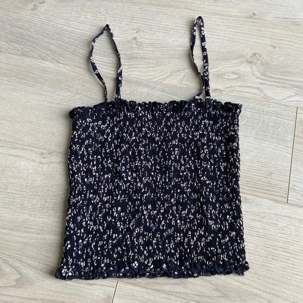 Designer Chic Black Floral Print Smocked Crop Top Size S / US 4 / IT 40 - 1 Thumbnail