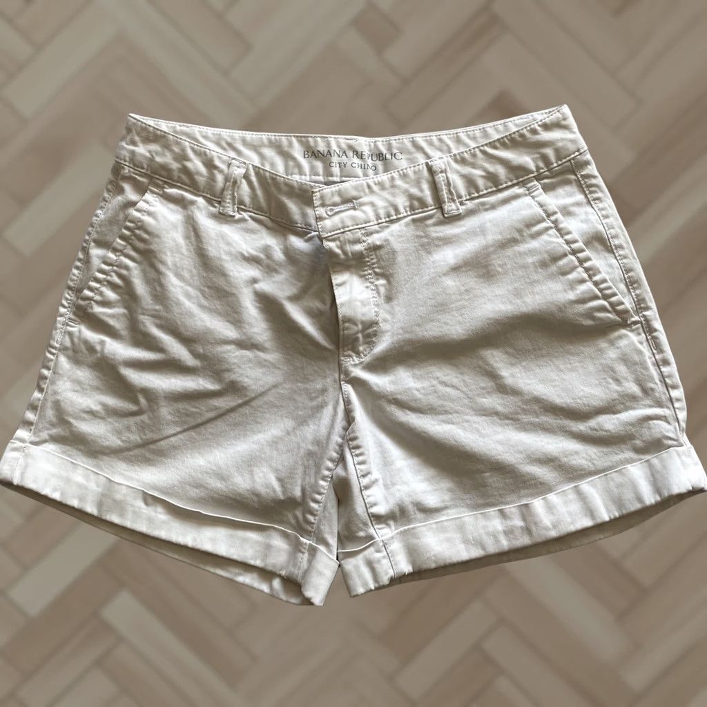 Banana Republic VINTAGE Banana Republic Womens Chino Shorts? Size 26" / US 2 / IT 38 - 1 Thumbnail