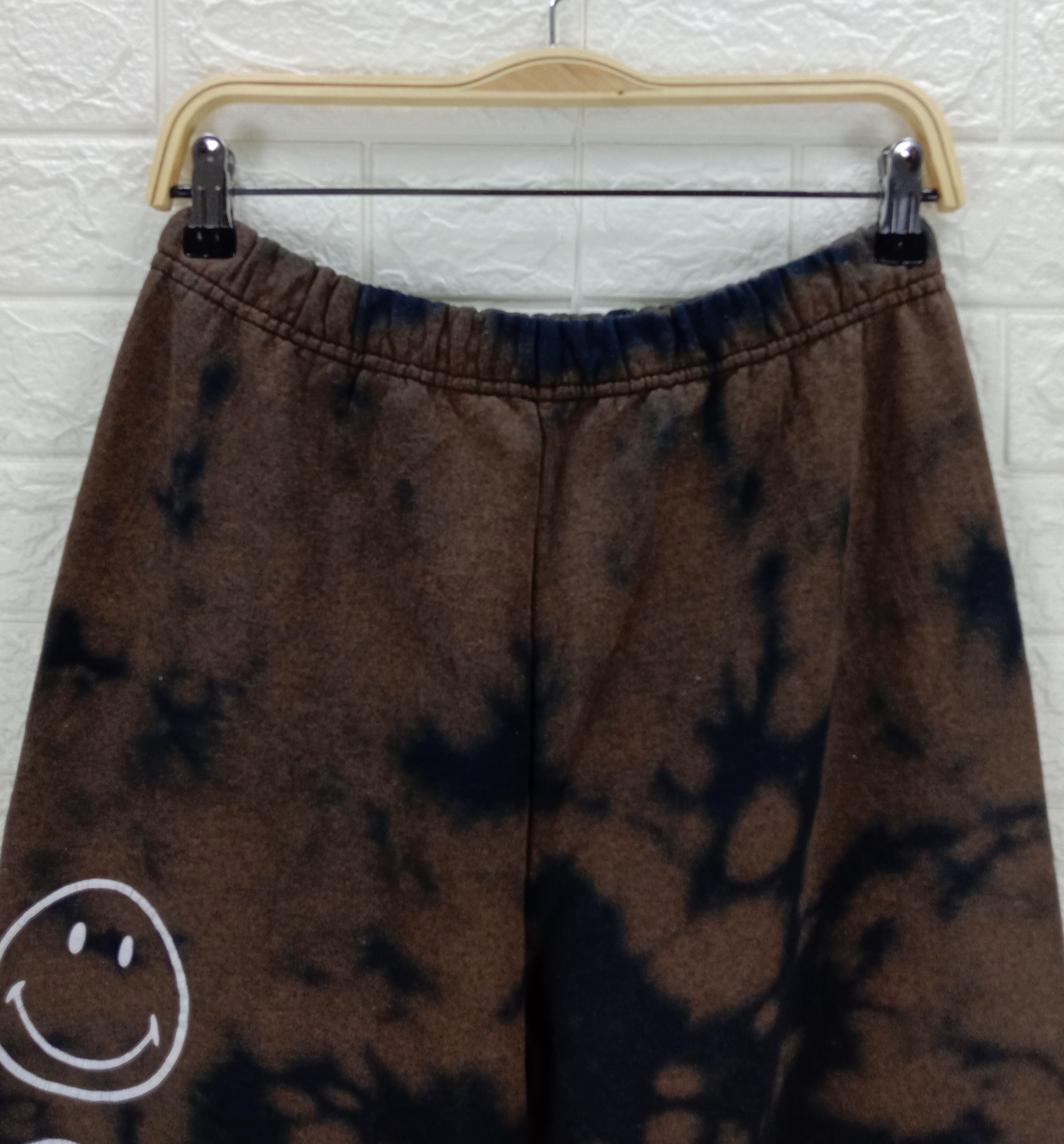 Japanese Brand Vintage Smiley Bleach Jogger Pants Size US 32 / EU 48 - 3 Thumbnail