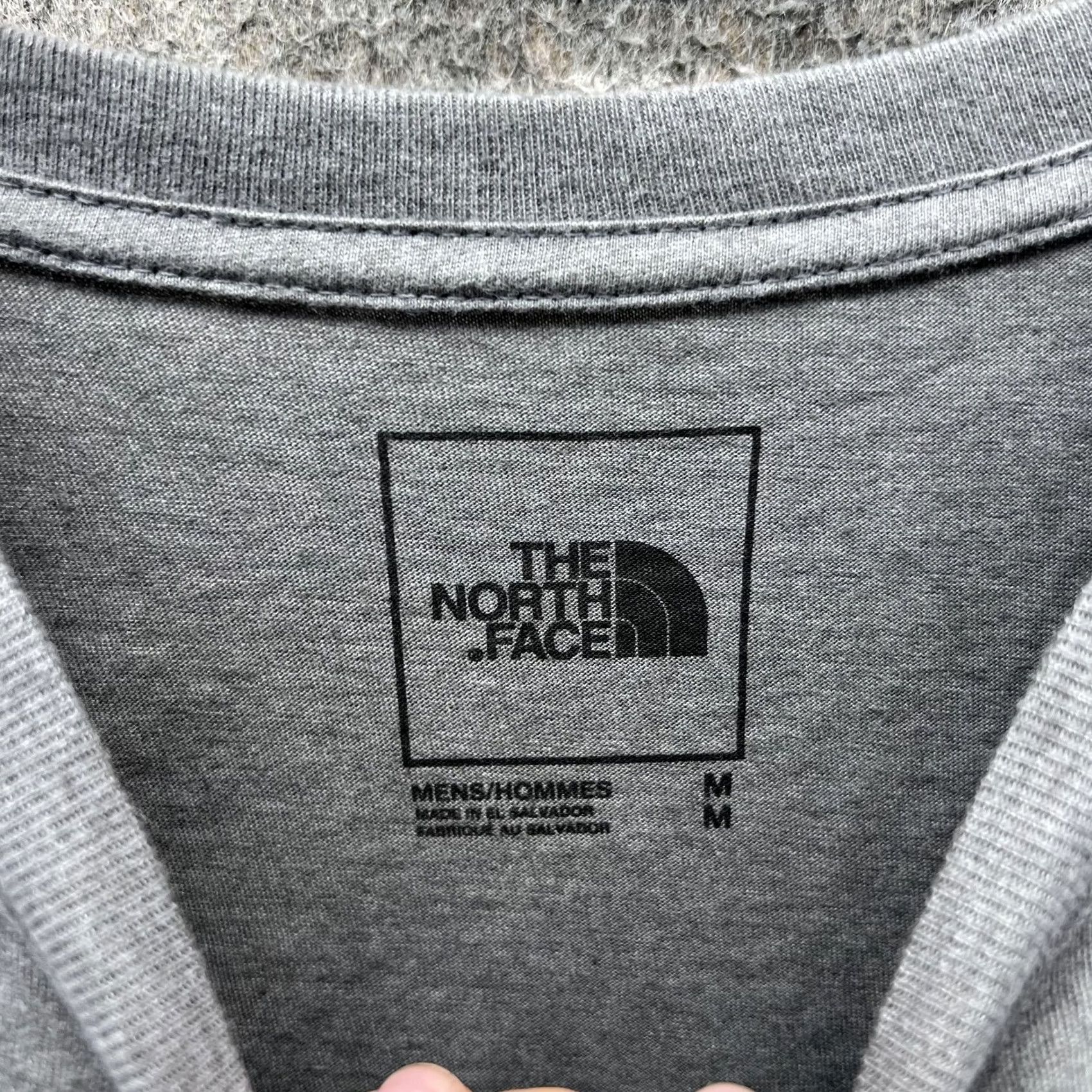 The North Face The North Face Shirt Mens Medium Gray Logo Graphic Tee Tagless Crew Neck Short Sleeve T-Shirt Size US M / EU 48-50 / 2 - 4 Thumbnail