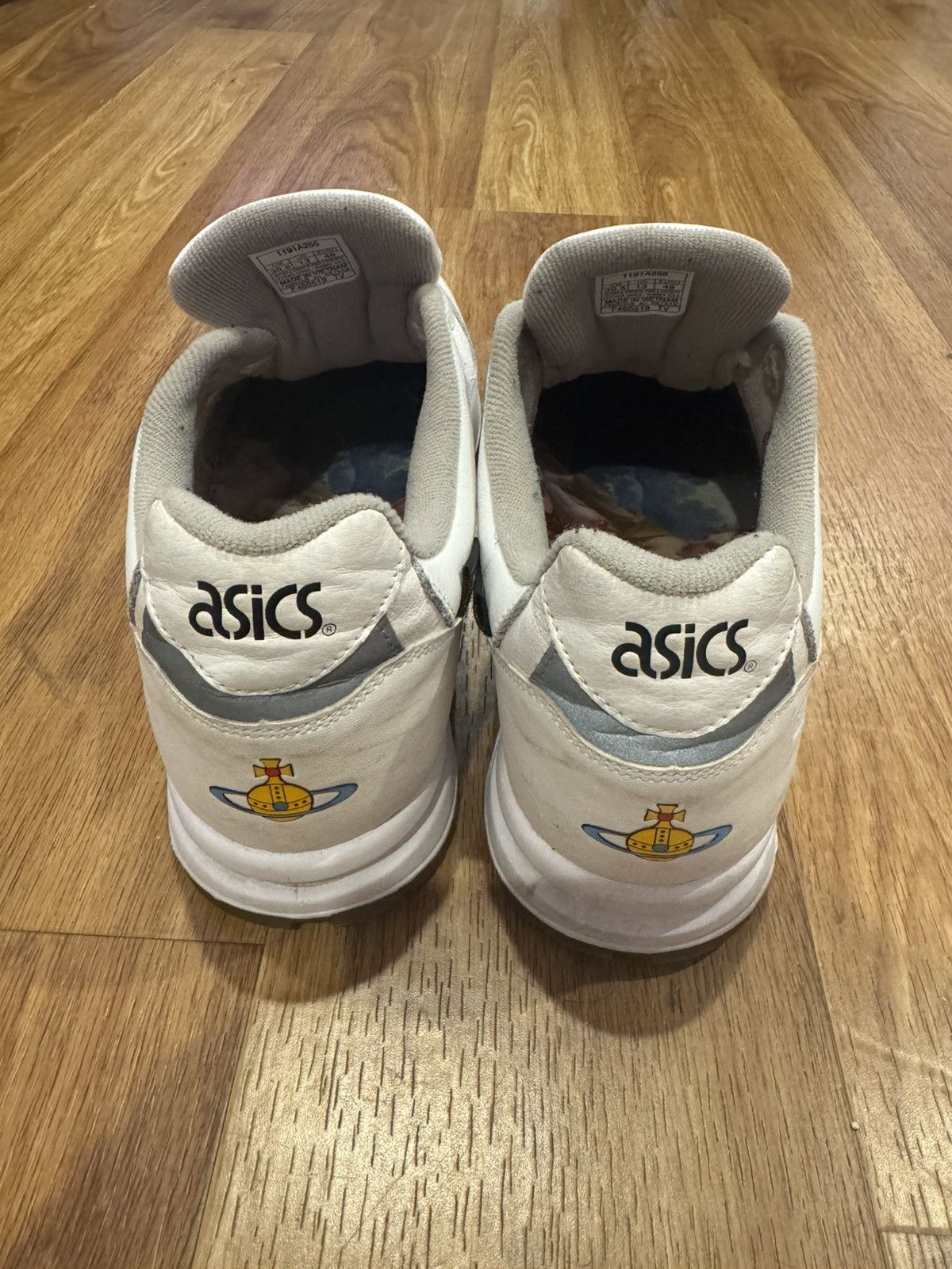 Asics × Vivienne Westwood Vivenne Westwood Asics Gel Saga White Size US 13 / EU 46 - 4 Thumbnail