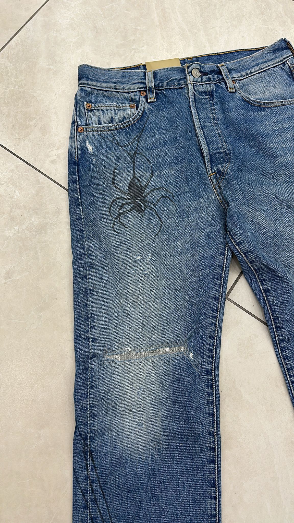 Levi's Vintage Clothing LVC Levi's Vintage Clothing 1984 501XX Tangled Web Jeans Size US 31 - 2 Thumbnail