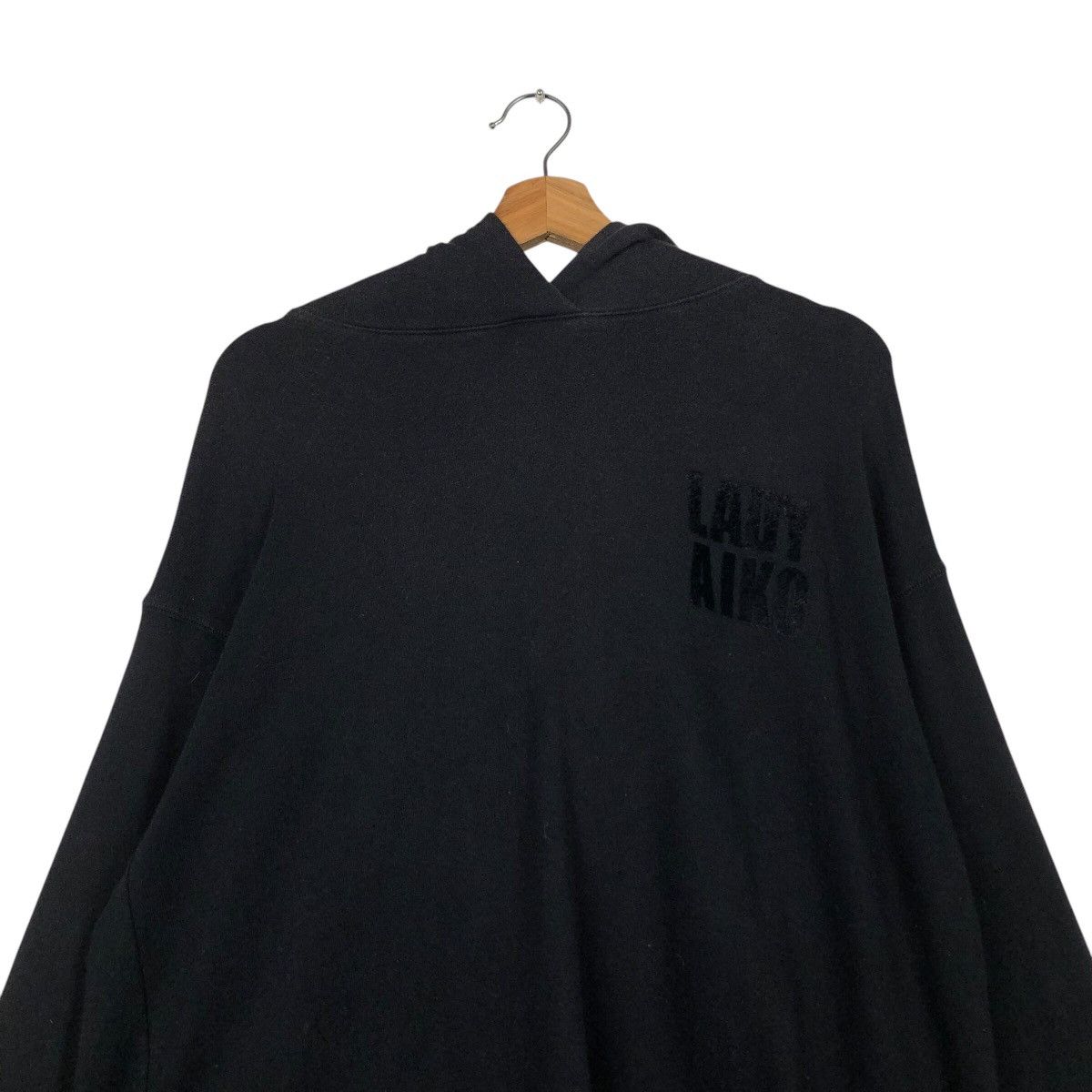 Japanese Brand Lady Aiko × Uniqlo UT — Black “Love Bunny” Archive Street Ar Size US M / EU 48-50 / 2 - 14 Thumbnail
