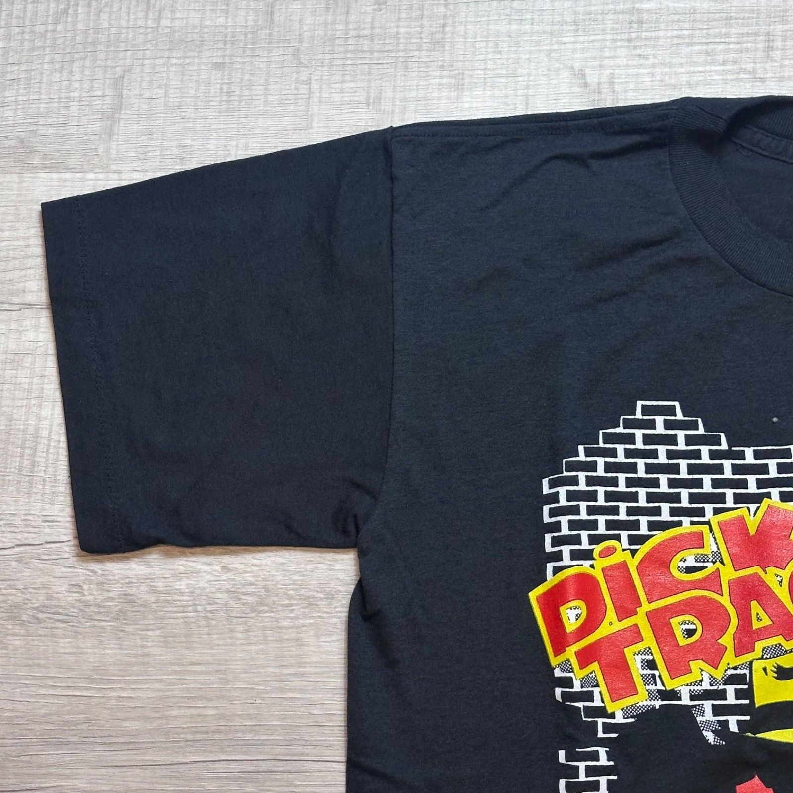 Disney Vintage 90’s Dick Tracy Disney Single Stitch Movie Promo Tee Size US L / EU 52-54 / 3 - 6 Thumbnail